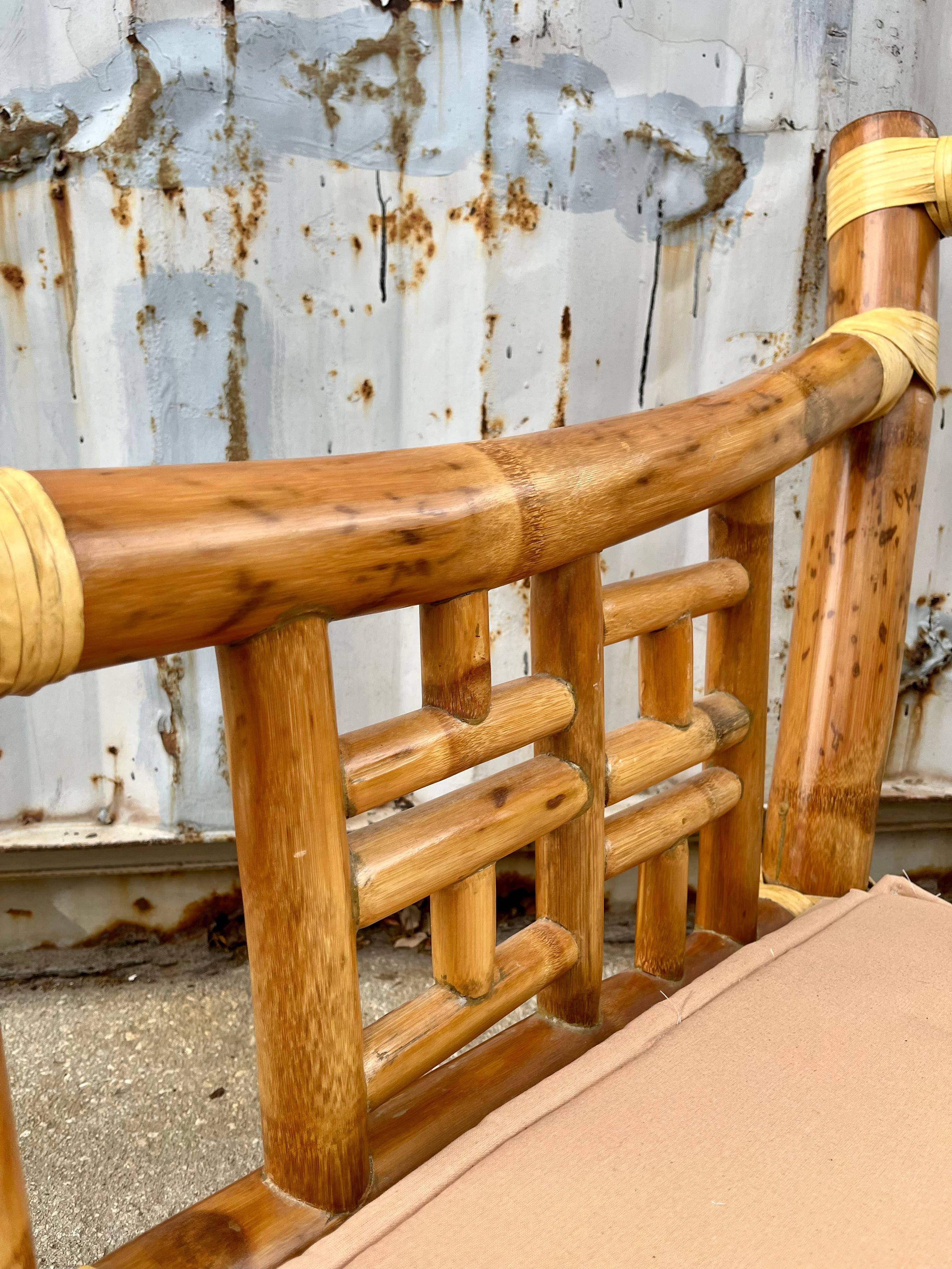 Chaise longue en bambou de style côtier dans le style d'Antonio Budji Layug. Circa 1980 en vente 11