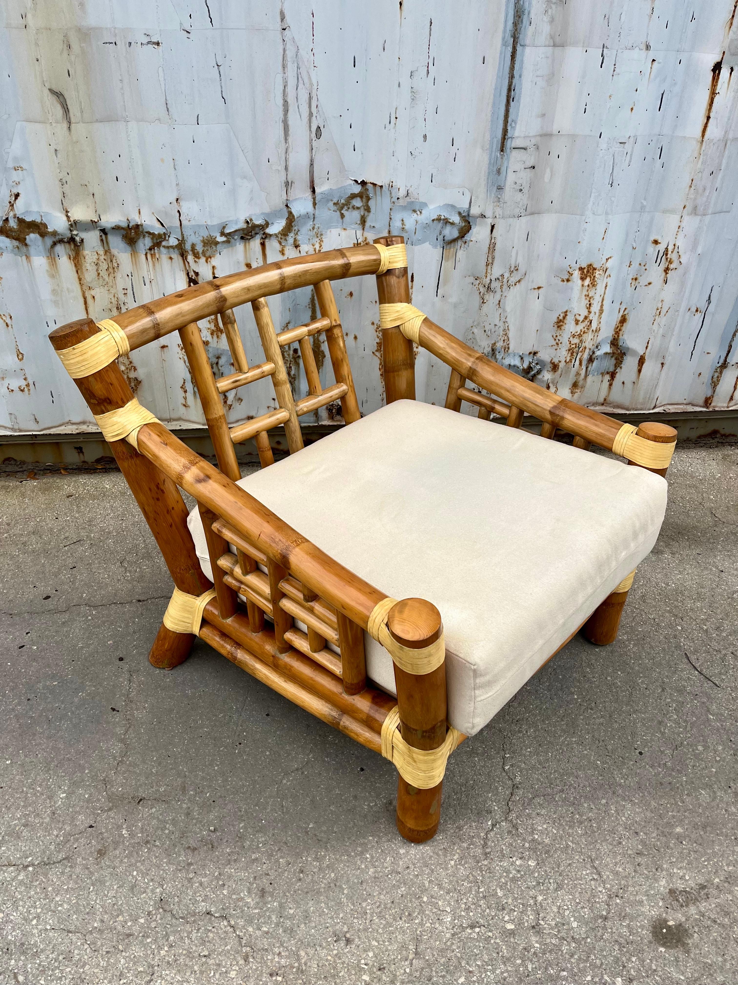Fin du 20e siècle Chaise longue en bambou de style côtier dans le style d'Antonio Budji Layug. Circa 1980 en vente