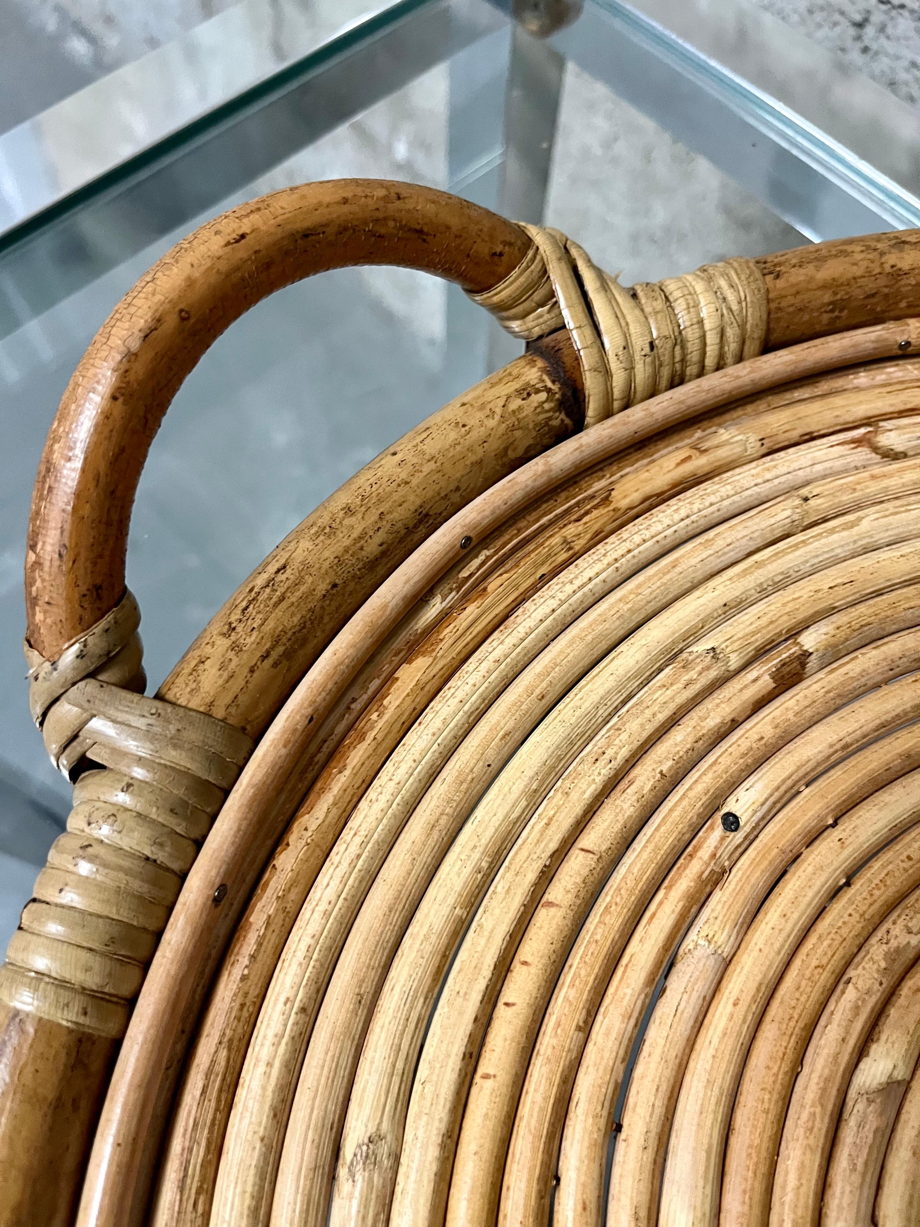 Coastal Style / Bohemian Pencil Reed Coiled Rattan Serving Tray. Circa 1980sCirc For Sale 2