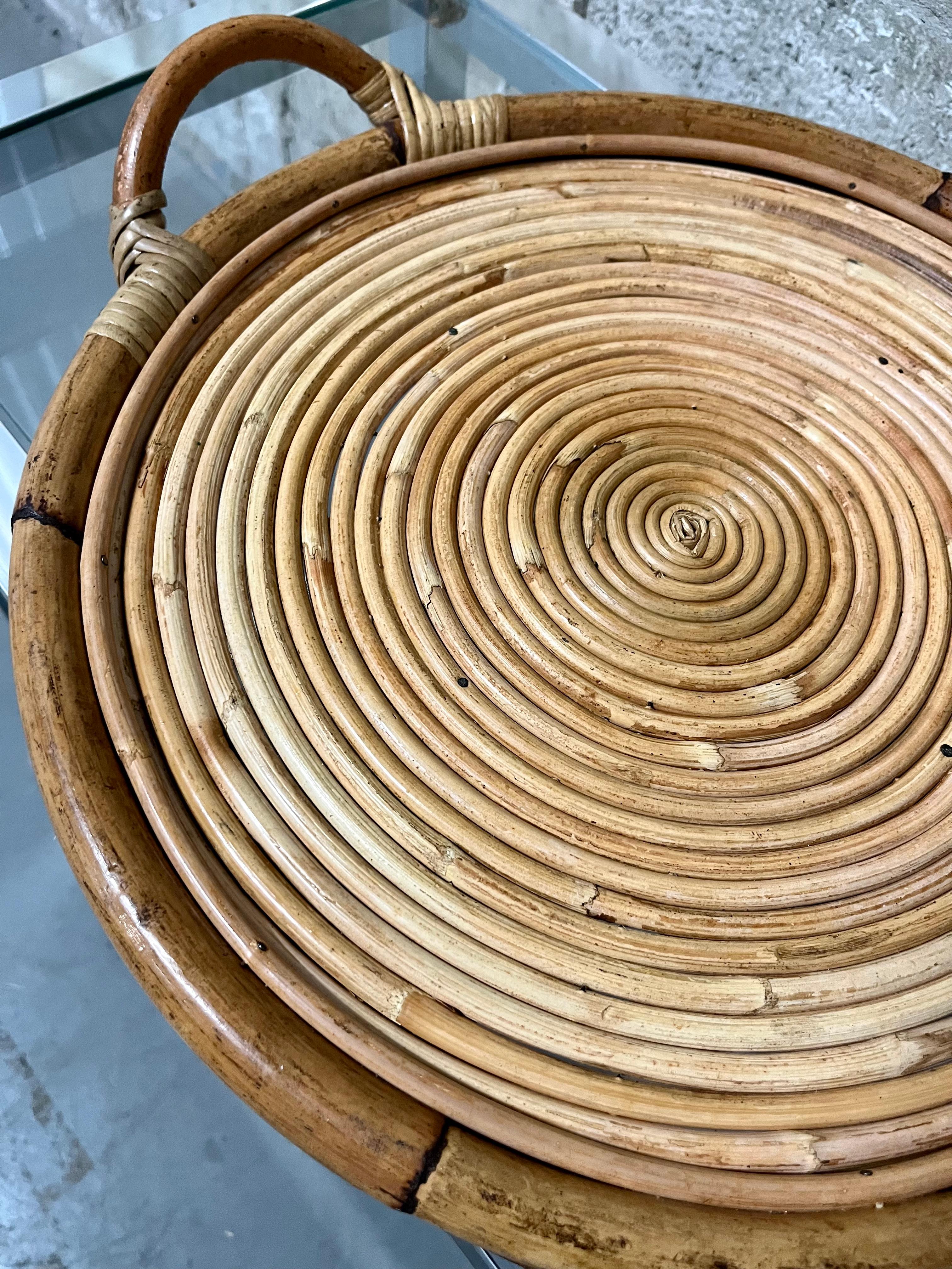 Coastal Style / Bohemian Pencil Reed Coiled Rattan Serving Tray. Circa 1980sCirc For Sale 5