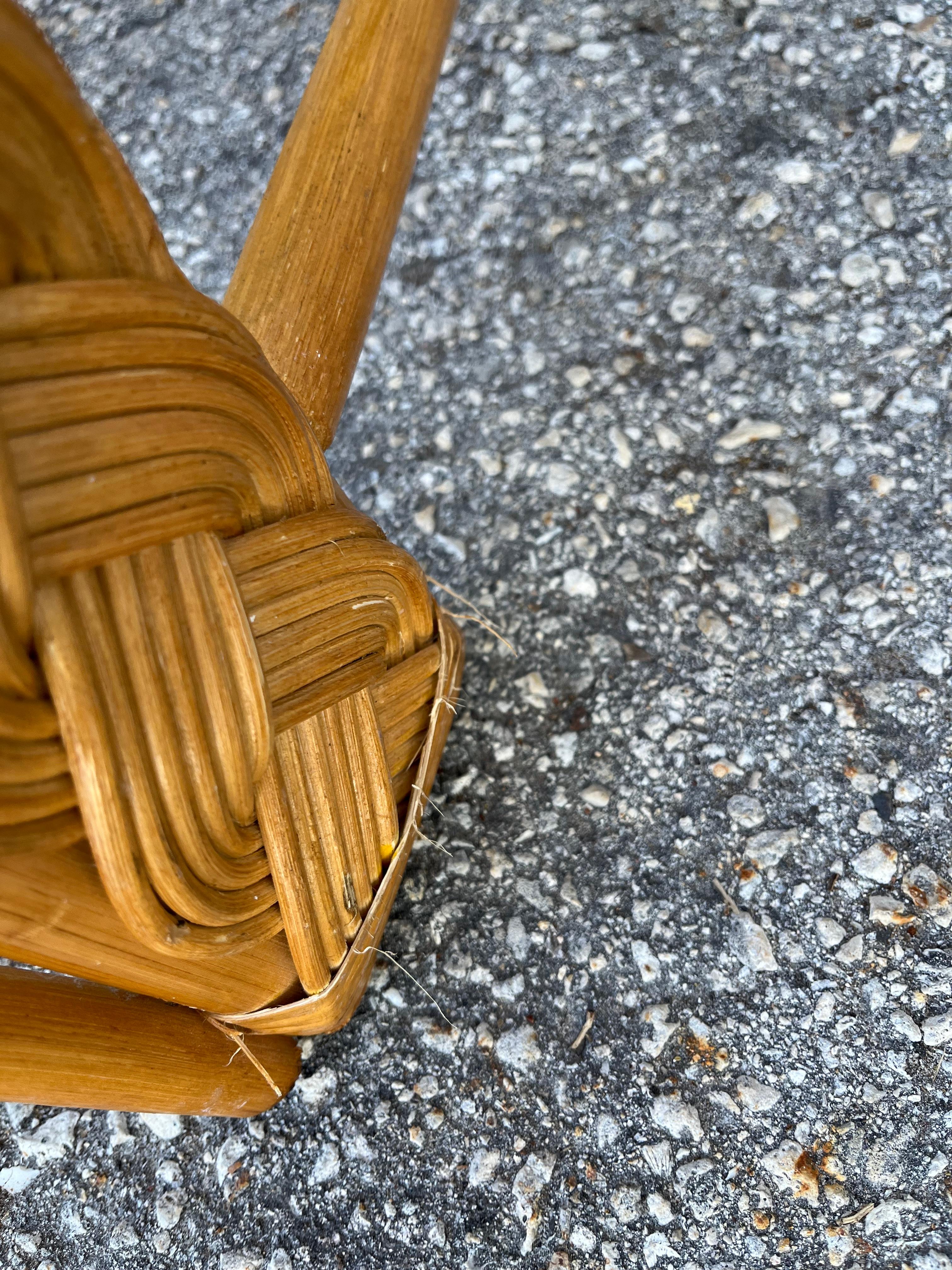 Table basse de style côtier en rotin tressé et osier. Circa 1980 en vente 3