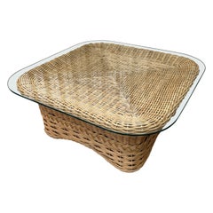 Geflochtener Rattan-Couchtisch im Küstenstil. Circa 1980er Jahre