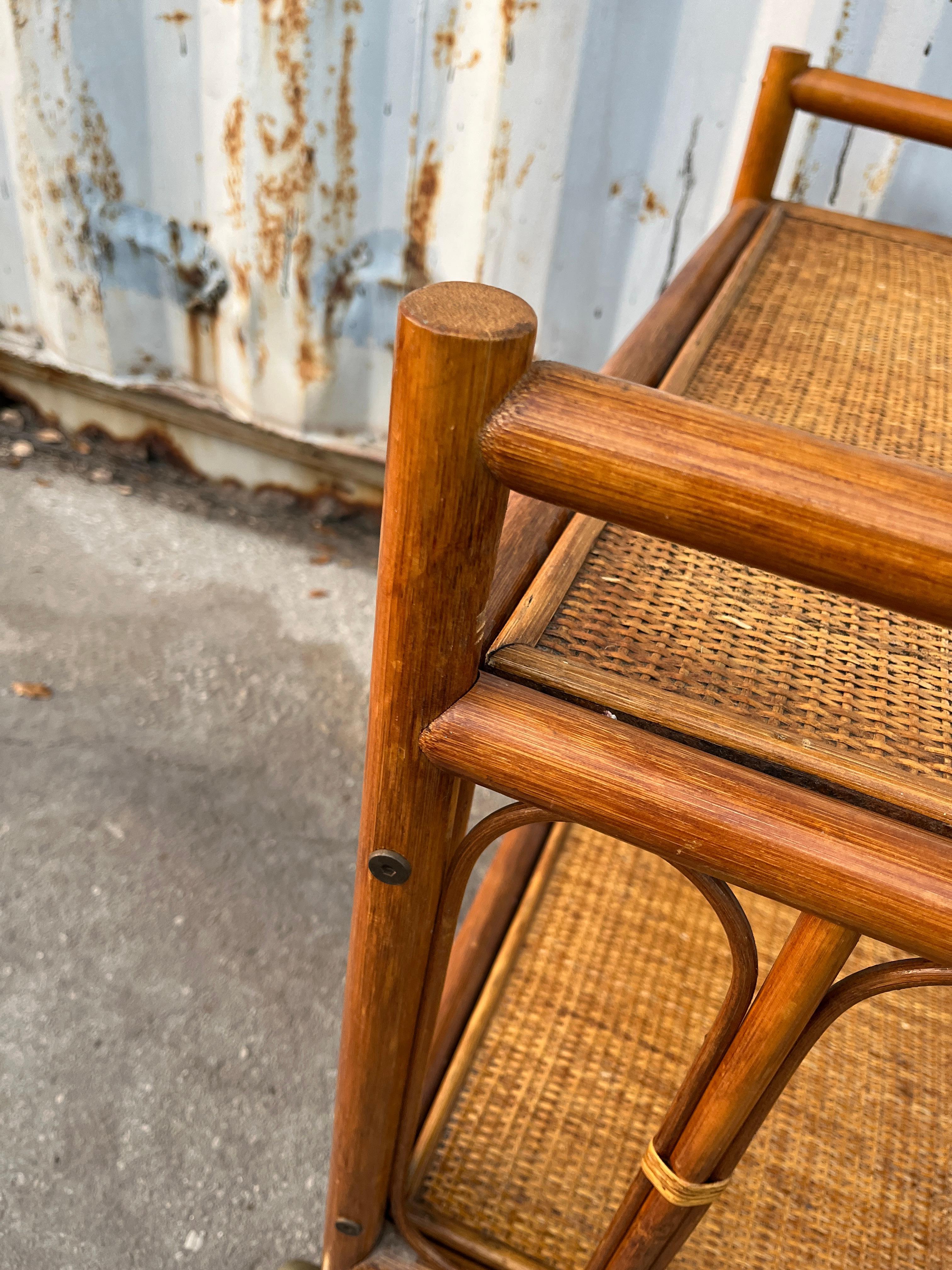 Coastal Style Rattan Dry Bar/ Serving Cart. Circa 1970s For Sale 9