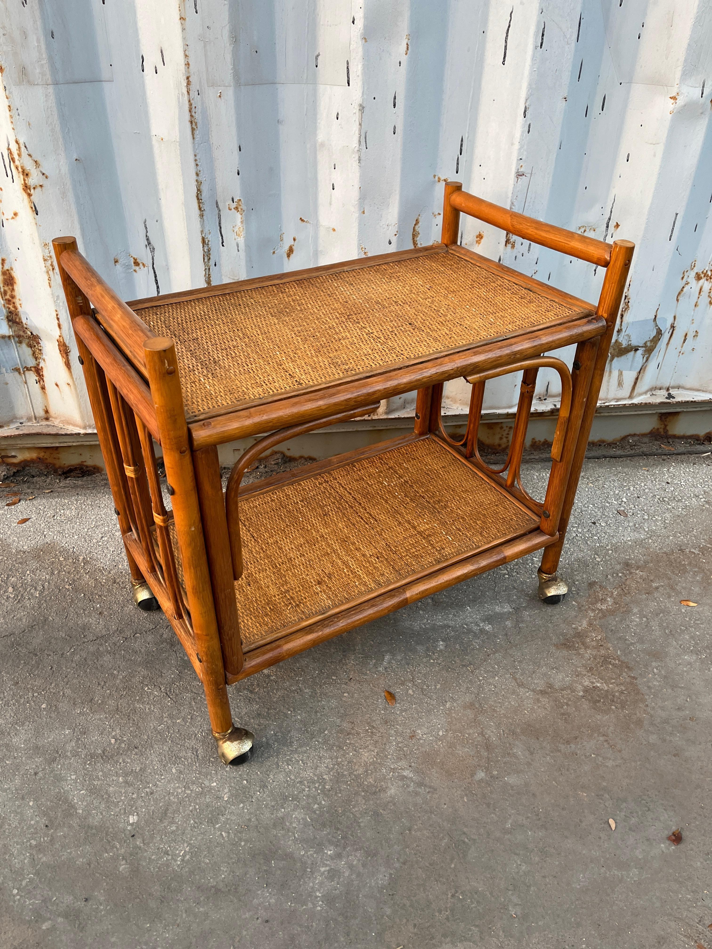 Coastal Style Rattan Dry Bar/ Serving Cart. Circa 1970s For Sale 13