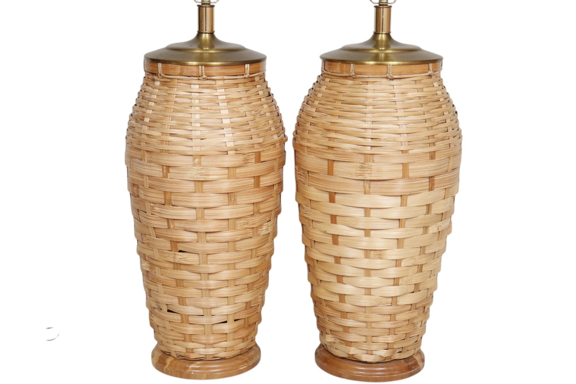Américain Paire de lampes de table en osier tressé de style côtier en vente