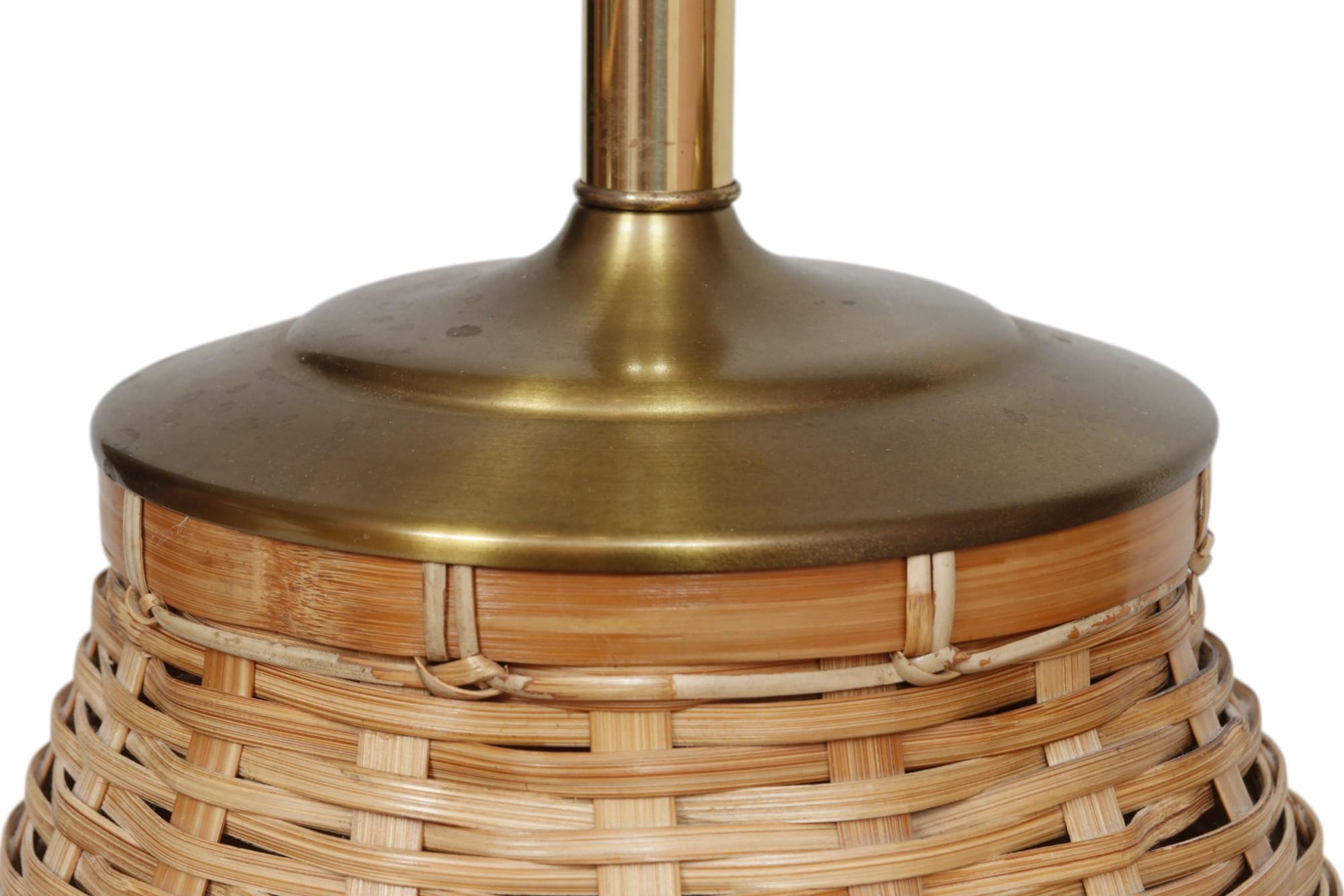 Paire de lampes de table en osier tressé de style côtier en vente 1