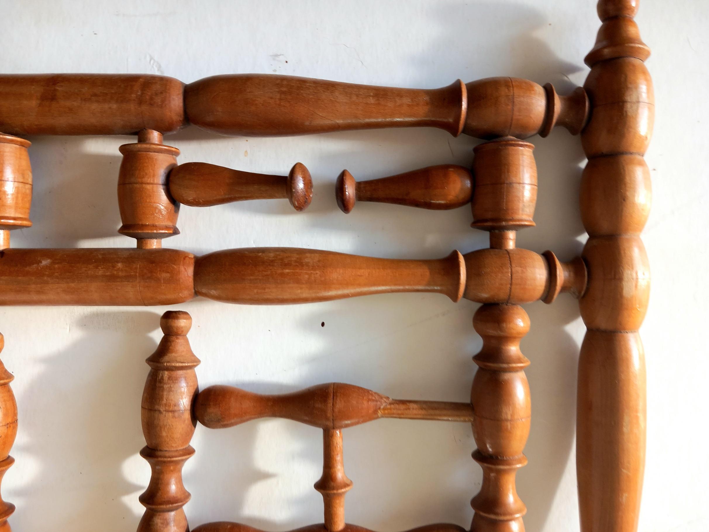 Coat Rack and Hat Tourned Wood with 8 Folding Hooks, Spain, 19th Century For Sale 1