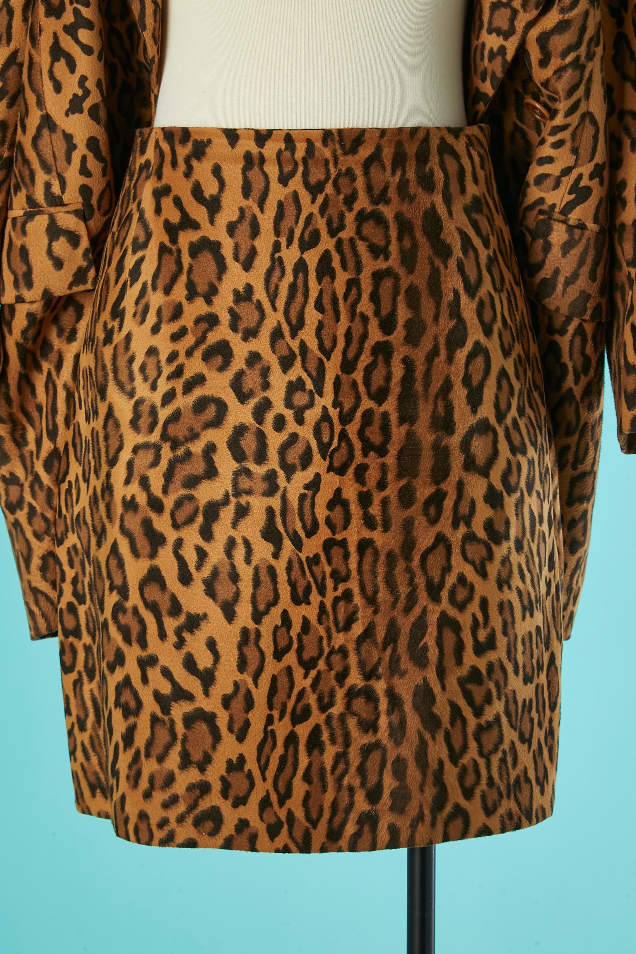 Coat and skirt ensemble with leopard print GFF Gianfranco Ferré  For Sale 2