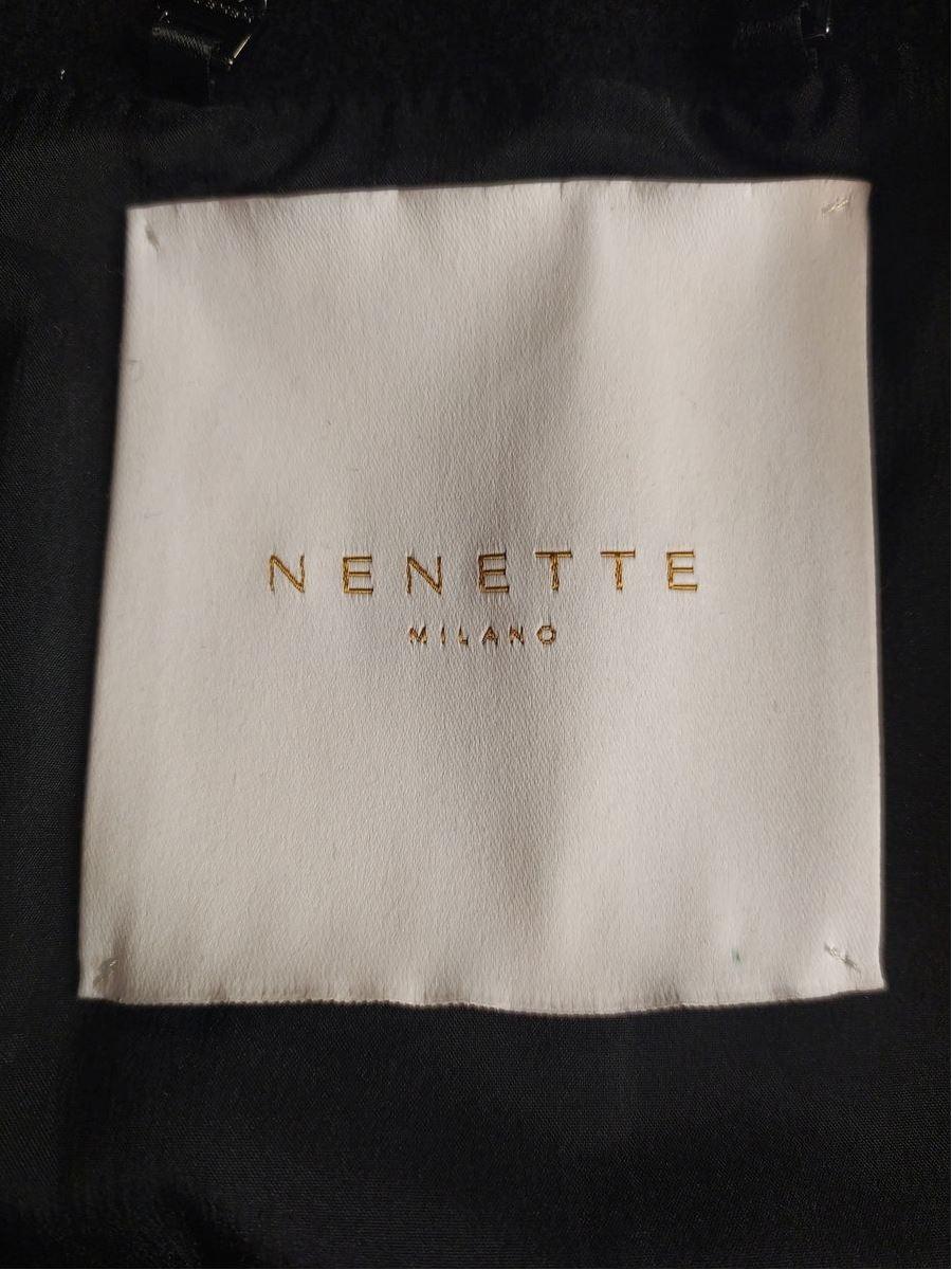 Nenette Coat size 40 In Excellent Condition For Sale In Gazzaniga (BG), IT