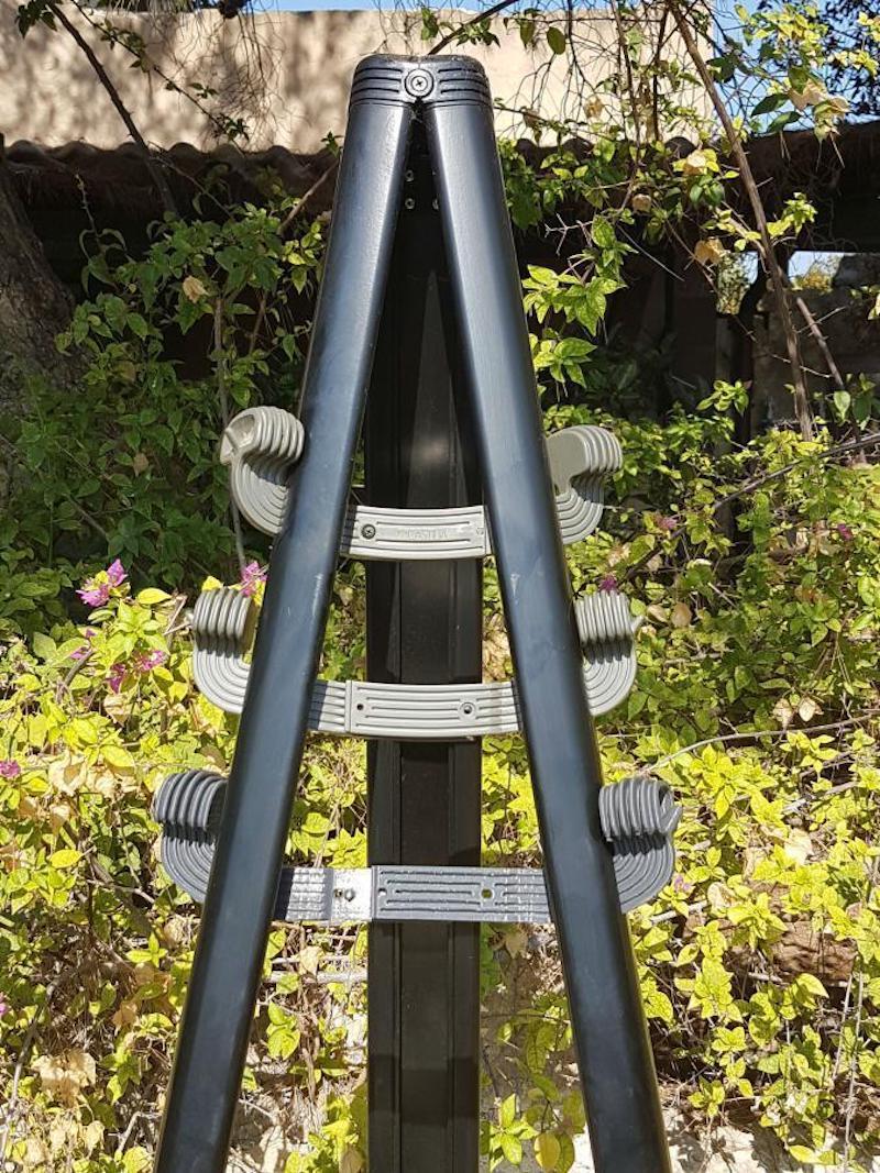 Nous savions que gian carlo piretti était un génie, les chaises plia et plona, surtout, sont un exemple immortel de design, mais peu savaient qu'il pouvait être surpassé ...
maintenant vous le savez aussi, en regardant les photos de cet héritage