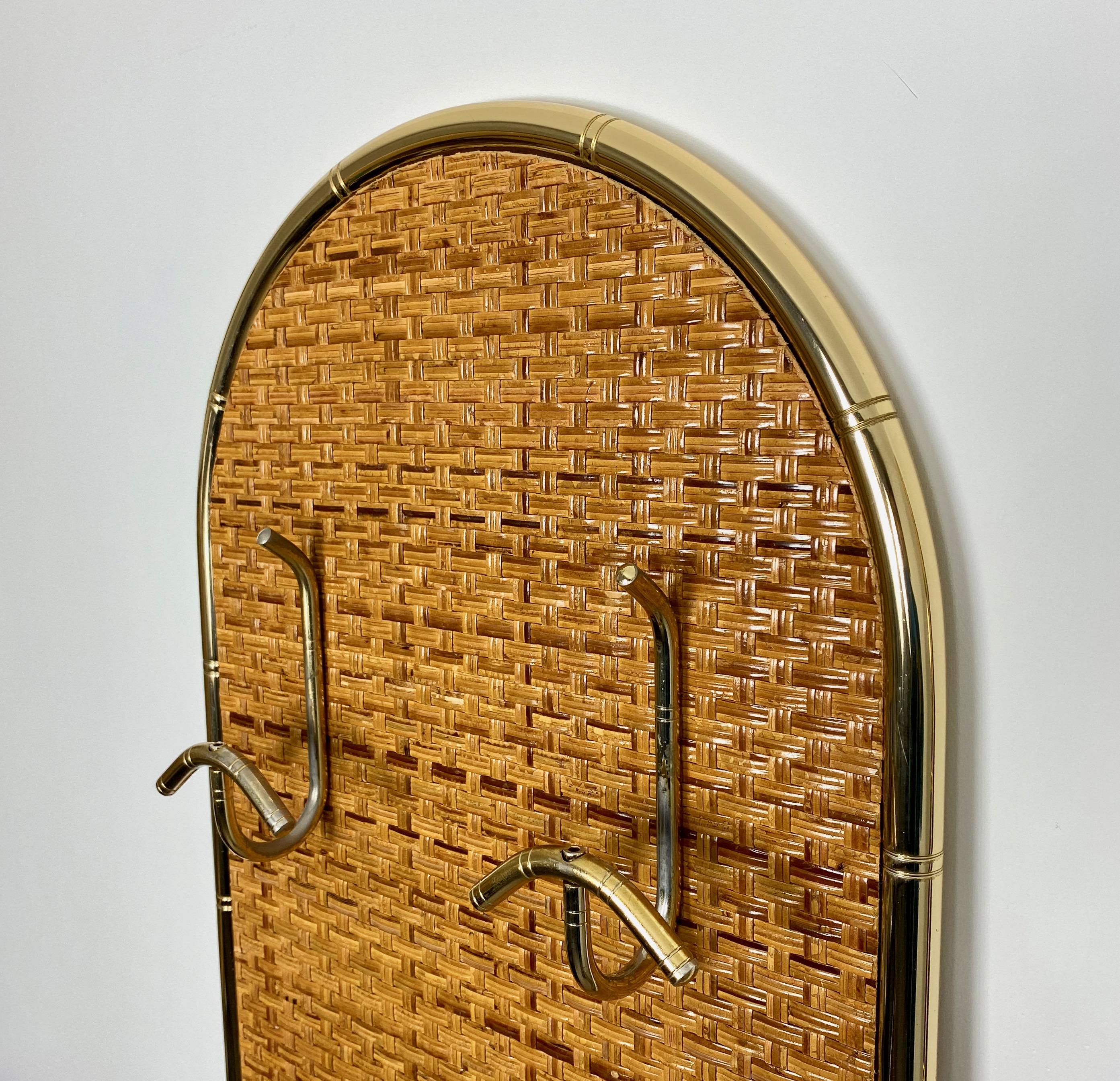 Coat Hanger and Mirror, Rattan and Golden Metal, 1960s In Good Condition For Sale In Rome, IT