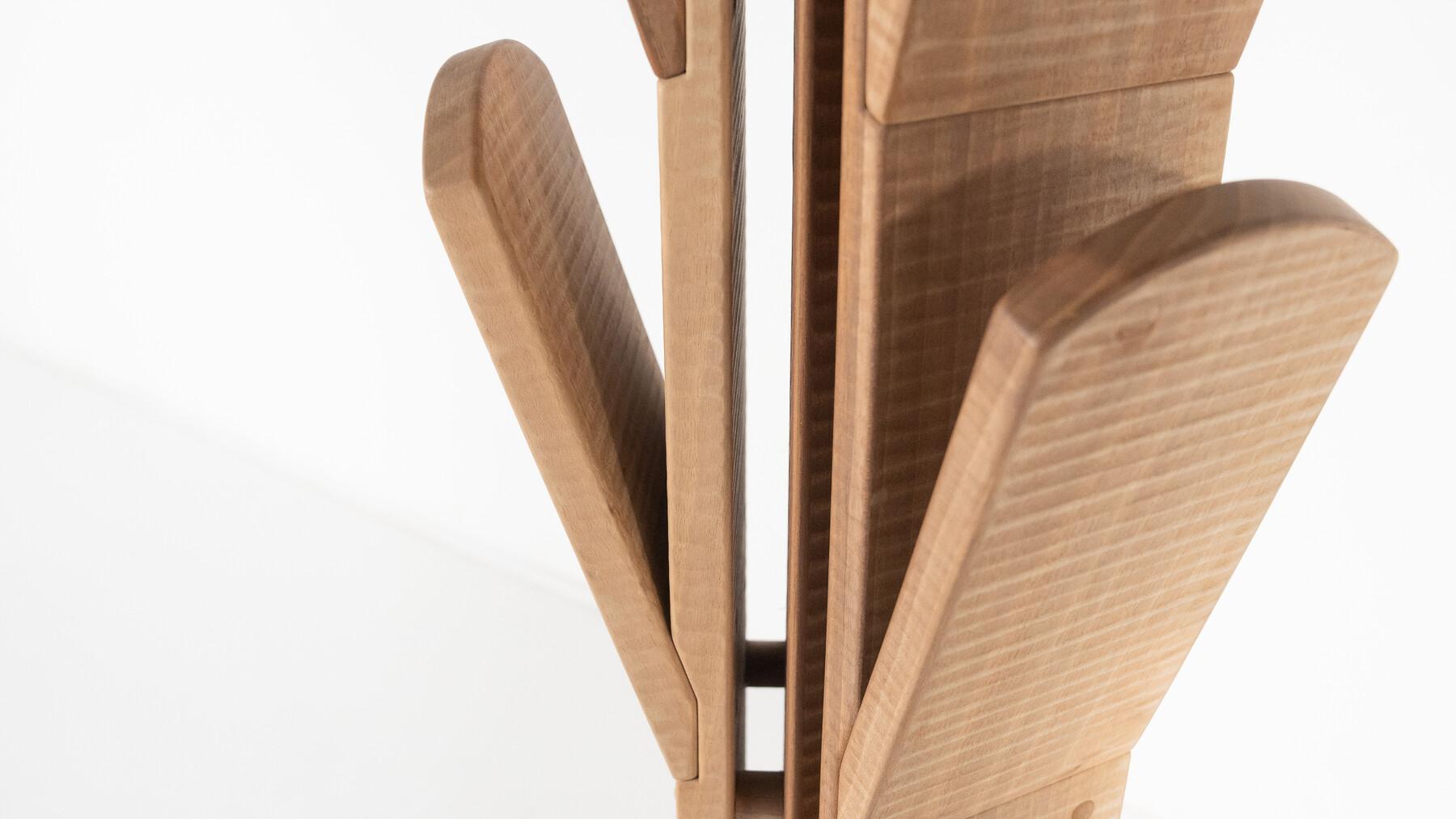 Coat Hanger By Guiseppe Rivadossi, Walnut In Good Condition For Sale In Brussels, BE
