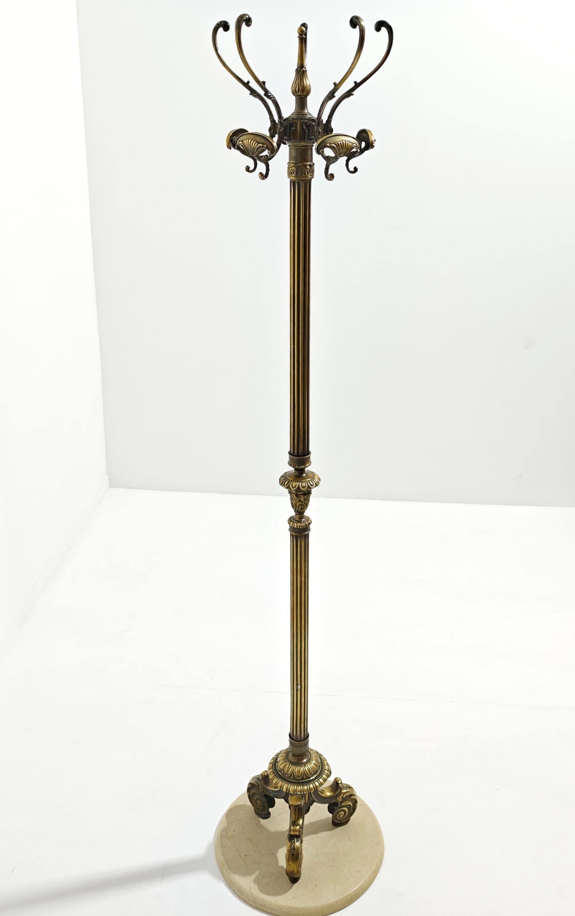 XX secolo Appendiabiti in ottone decorato e marmo Made in Italy 1960 Mid-Century in vendita