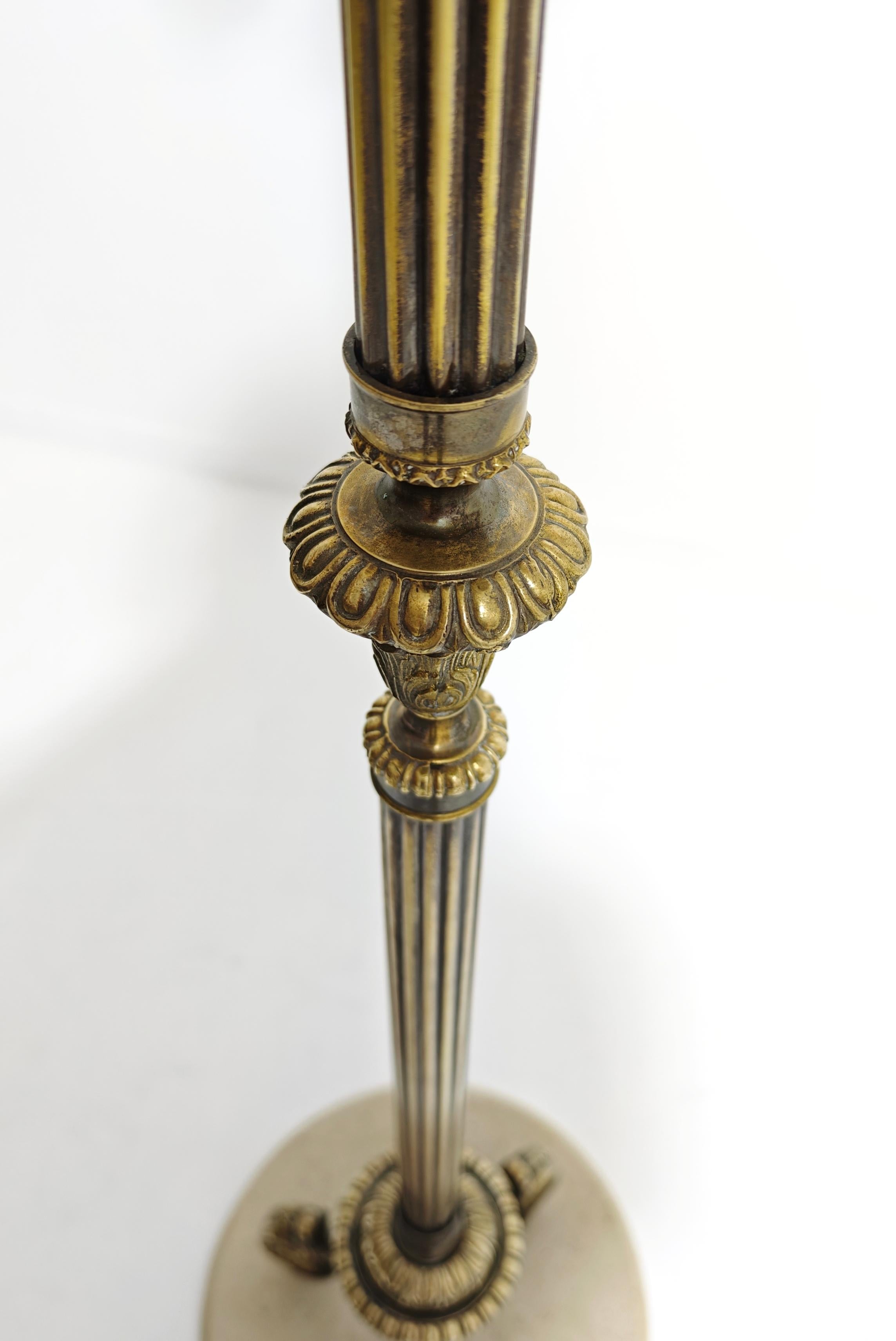 Ottone Appendiabiti in ottone decorato e marmo Made in Italy 1960 Mid-Century in vendita