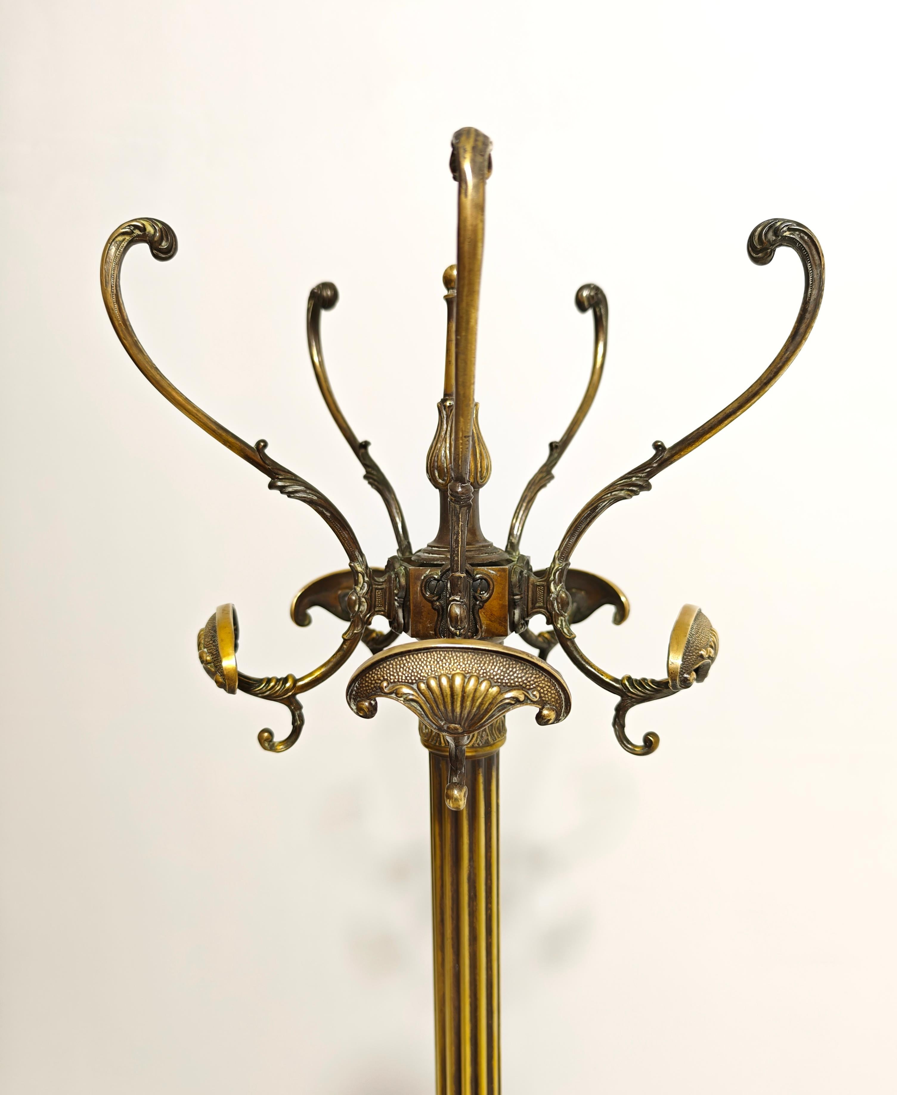 Appendiabiti in ottone decorato e marmo Made in Italy 1960 Mid-Century in vendita 1
