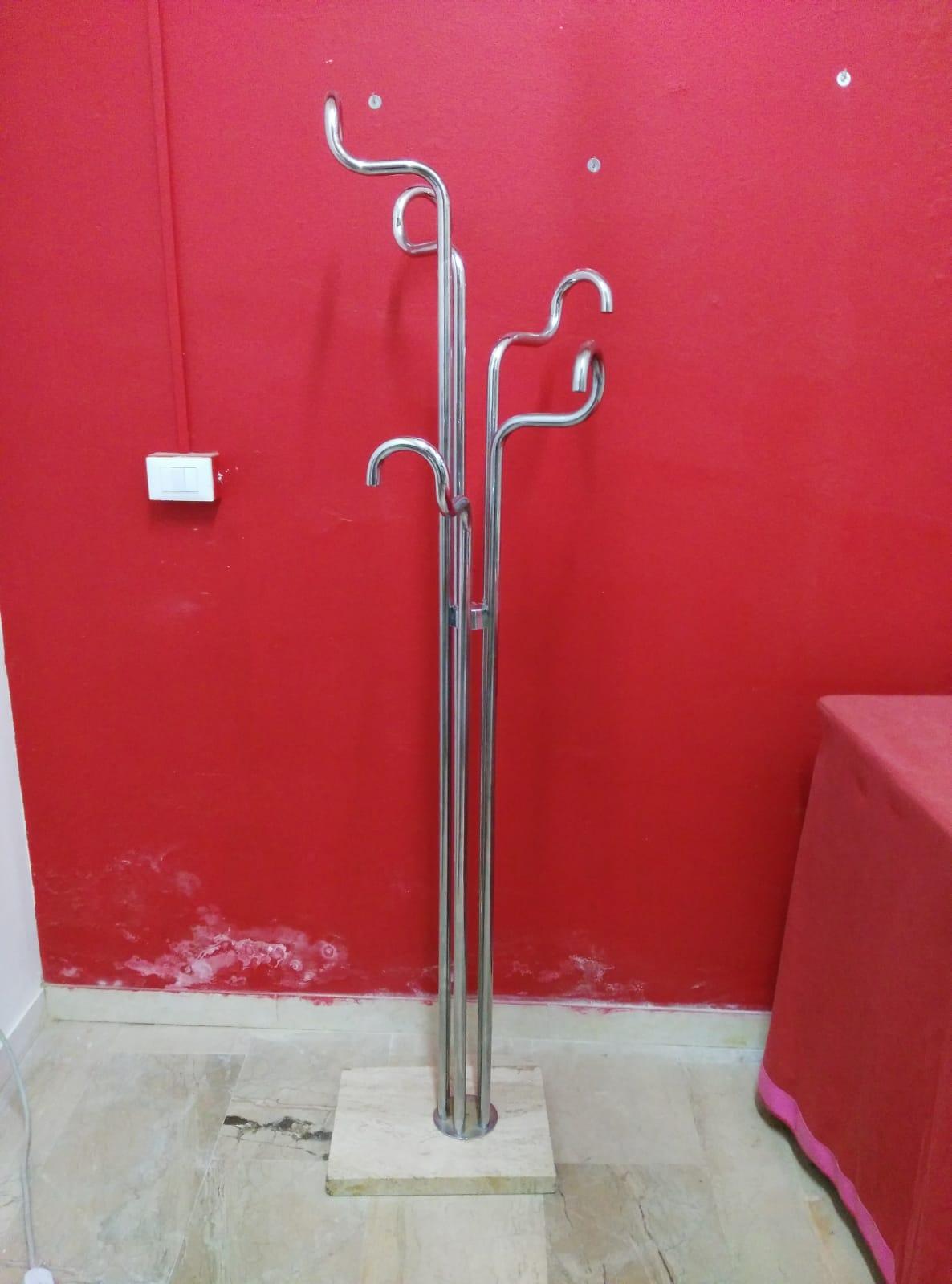 Mid-Century Modern Coat Hanger Made of Steel and Marble Base, Italian Style, 1960s For Sale