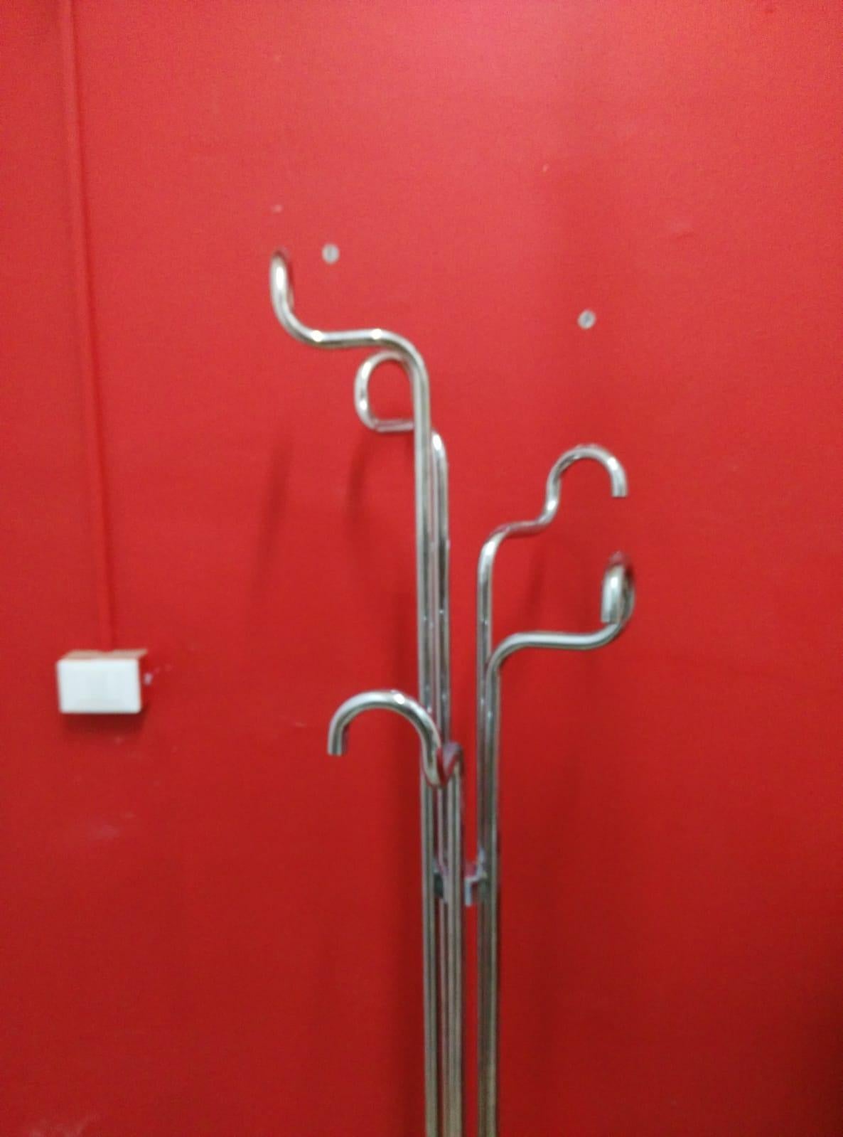 Coat Hanger Made of Steel and Marble Base, Italian Style, 1960s For Sale 1