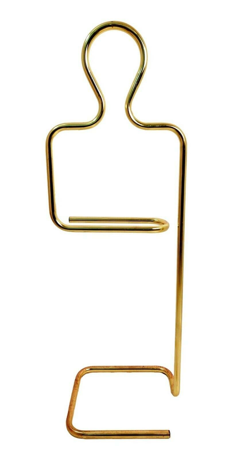 valet stand in original gilded metal from the 70s, design Pierre Cardin

It measures 141 cm in height, 48 cm in width and 38 cm in depth at the base

Very good condition, as shown in photos, signs of age and use on the base.