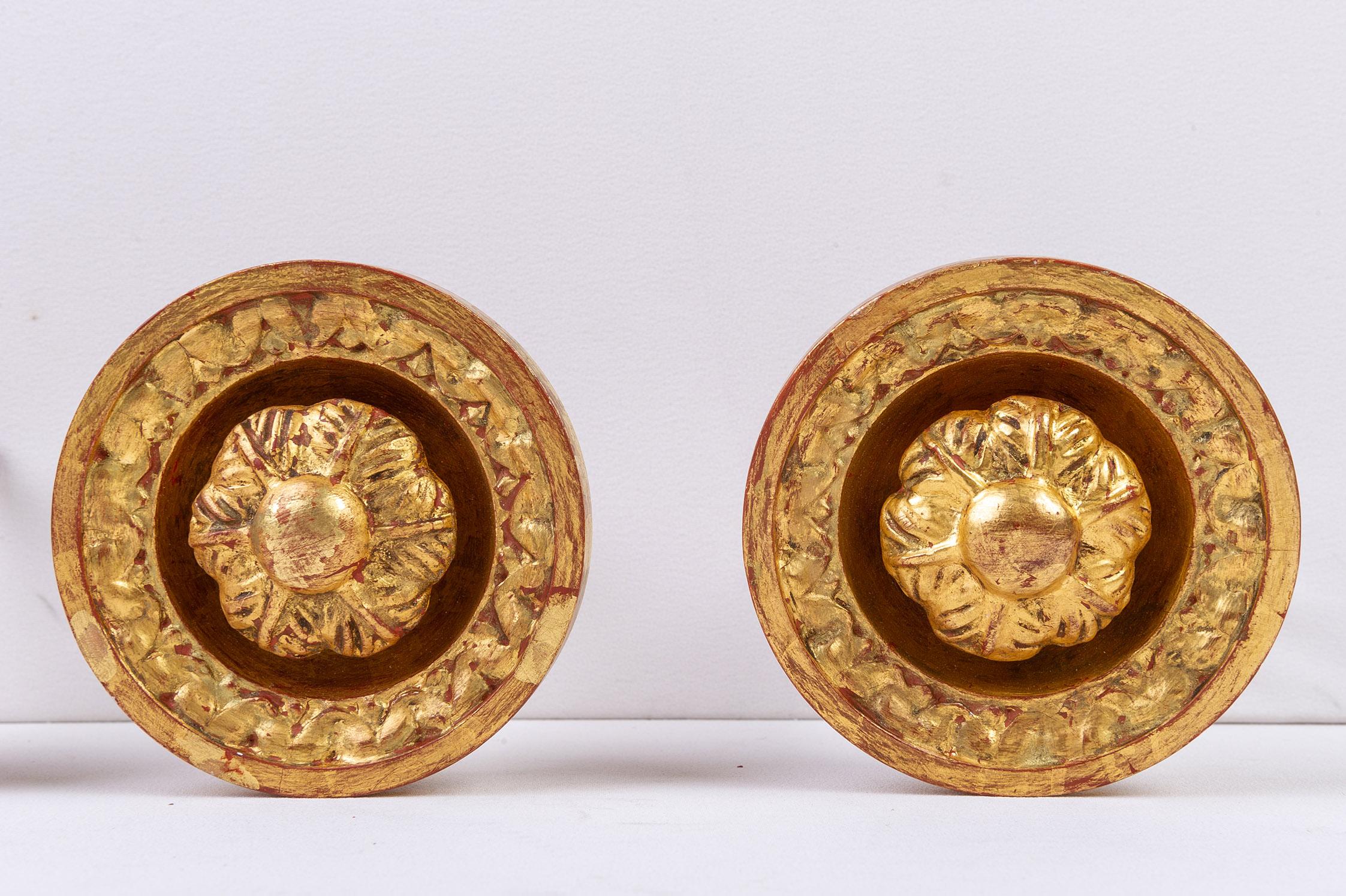 Kleiderbügel oder Vorhanghalter oder Krawattenhalter Set NINE Antike vergoldete Wood (19. Jahrhundert) im Angebot