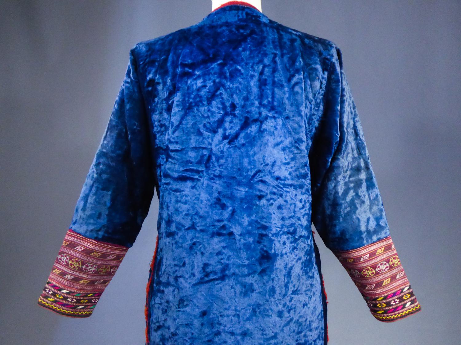 Abrigo de terciopelo azul bordado con lana - Turkmenistán Circa 1950/1970 7