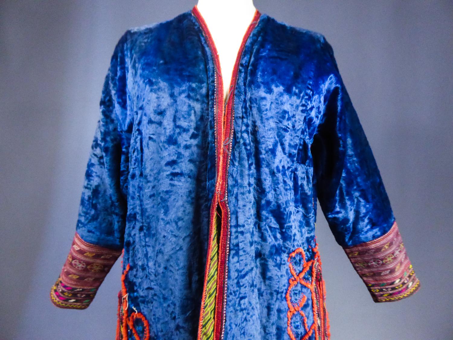 Abrigo de terciopelo azul bordado con lana - Turkmenistán Circa 1950/1970 2