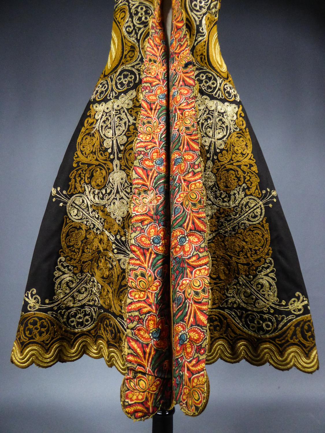 Coat in wool felt embroidered with silver threads - Greece Empire Ottoman 19th C In Excellent Condition In Toulon, FR