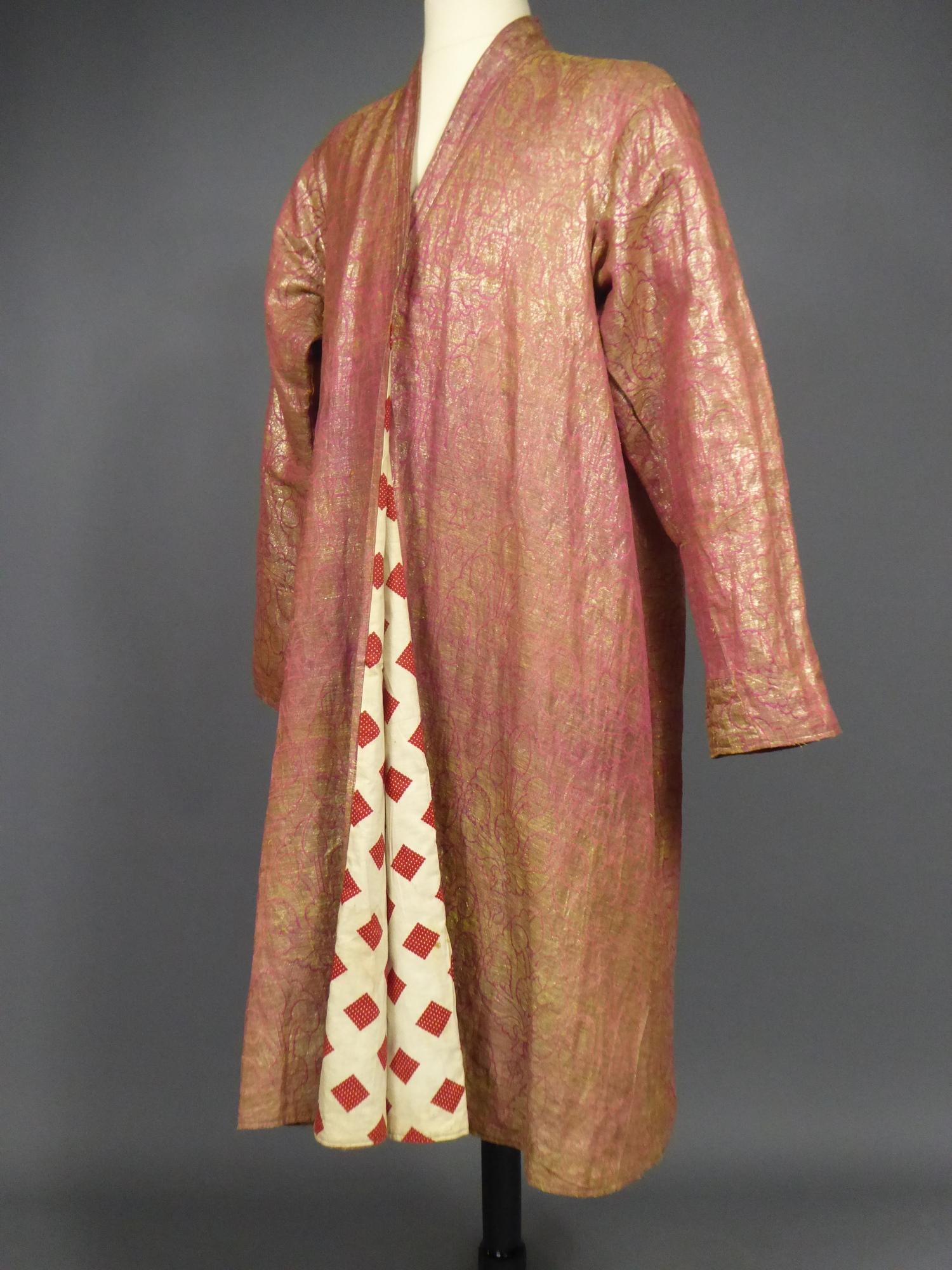 Brown Coat or Banyan in Gold Lamé and Russian Cotton Print - Uzbekistan Circa 1920