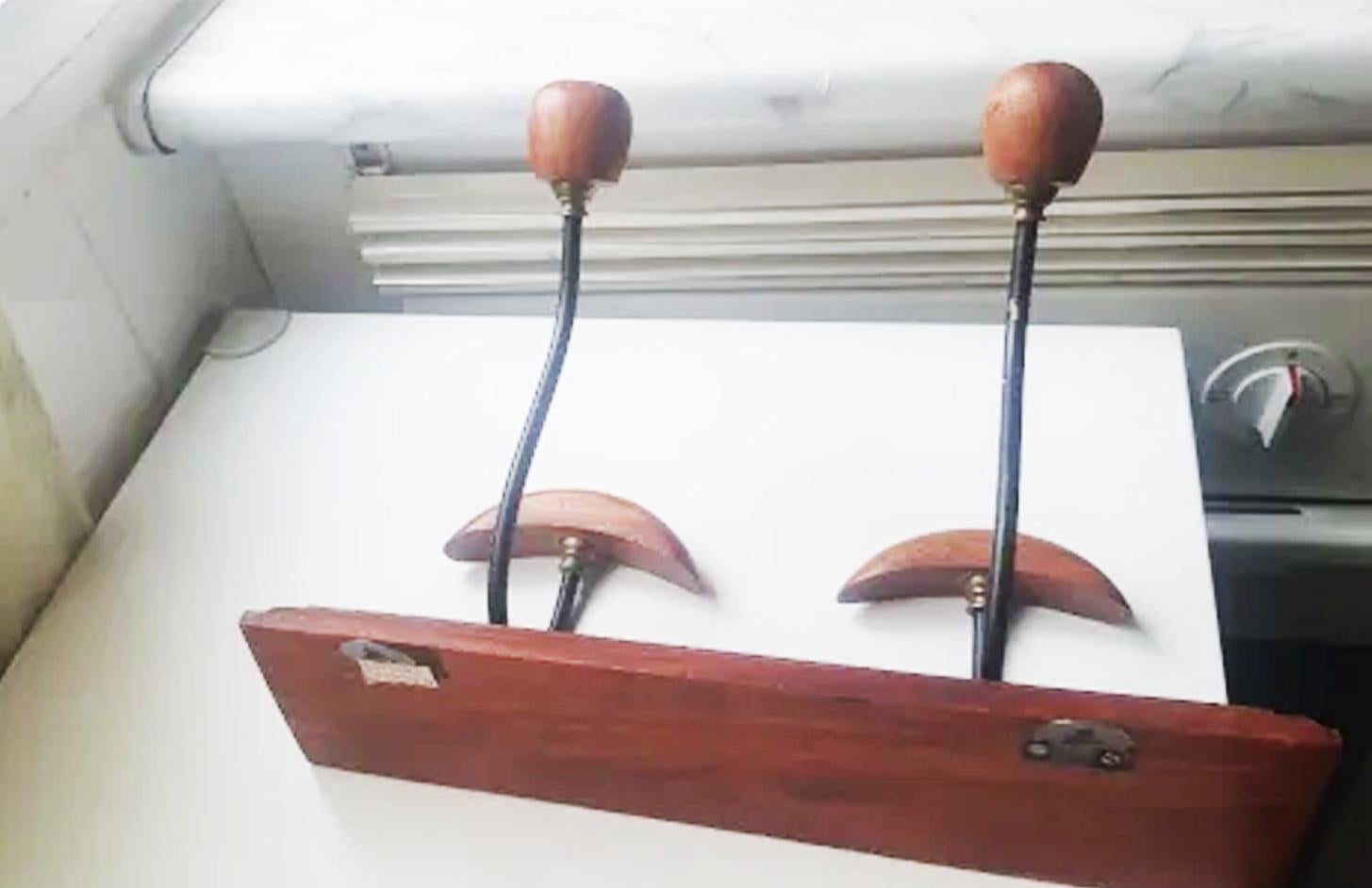 Spagnolo Appendiabiti per cappotti e cappelli  Stand  Spagna 20 in vendita