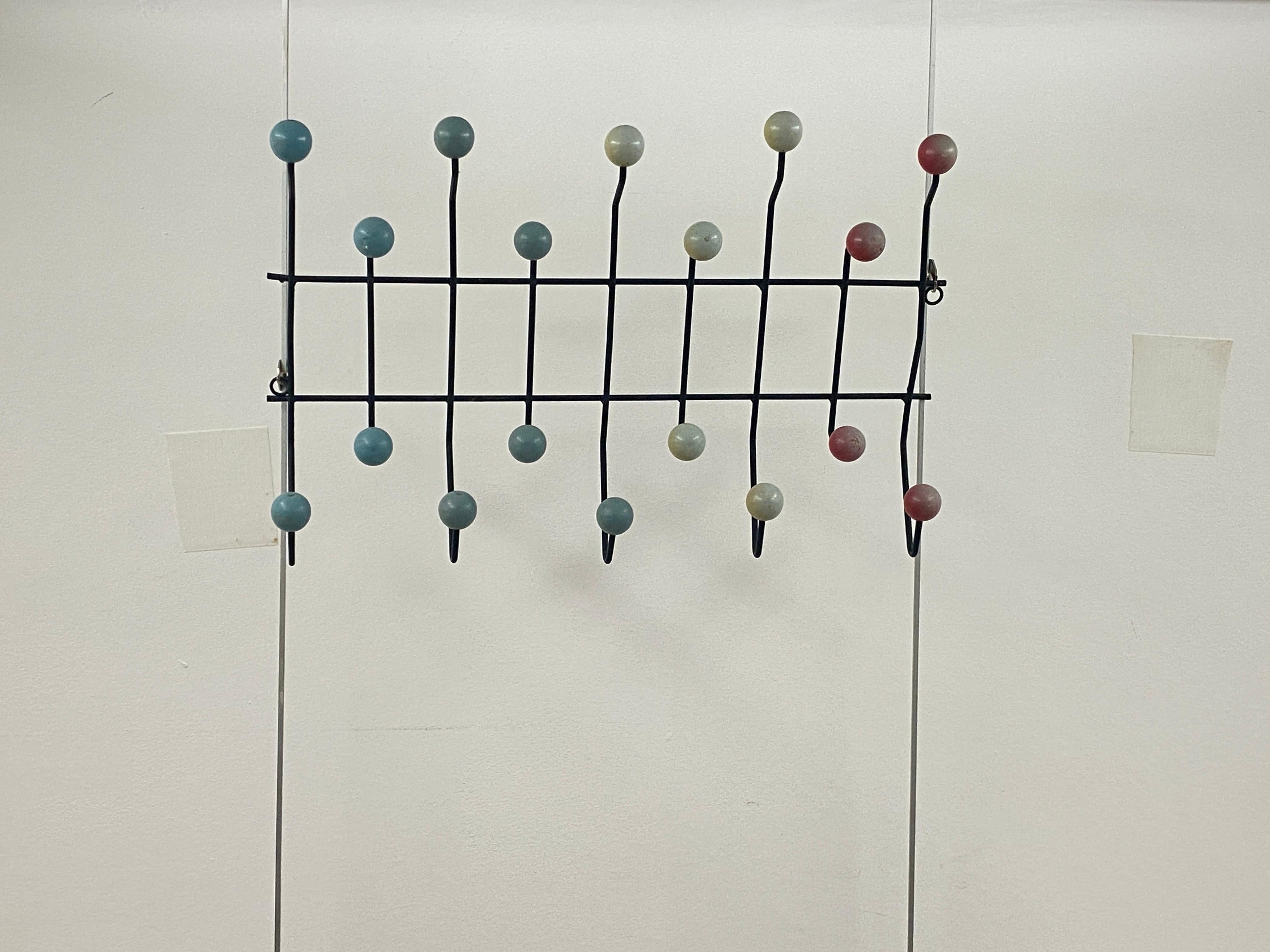 Painted Coat Rack in black painted Metal, with blue and Red Wood Bowls, USA 1970 For Sale