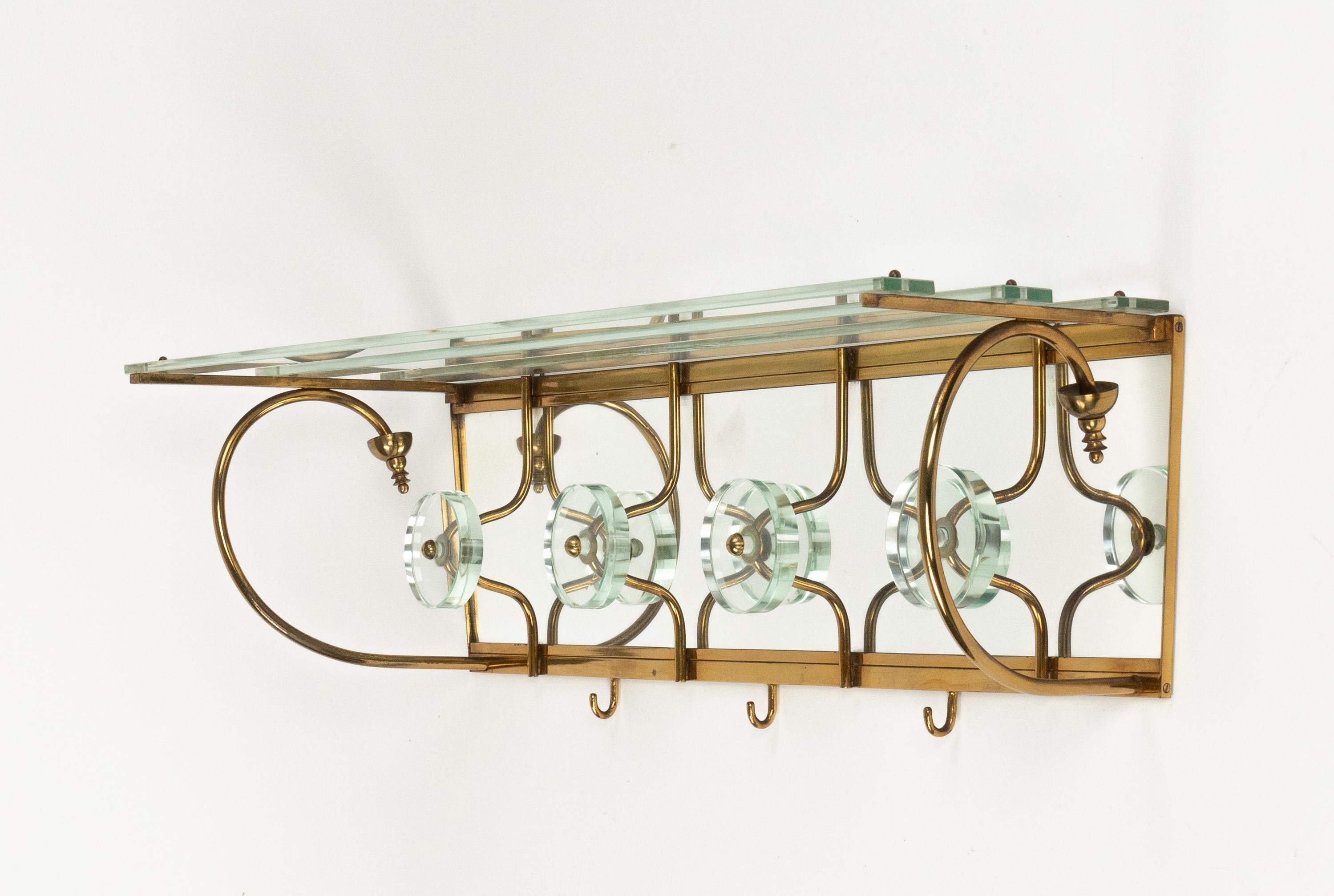 Coat Rack Shelf in Mirror, Brass and Glass Fontana Arte Style, Italy 1950s im Angebot 6