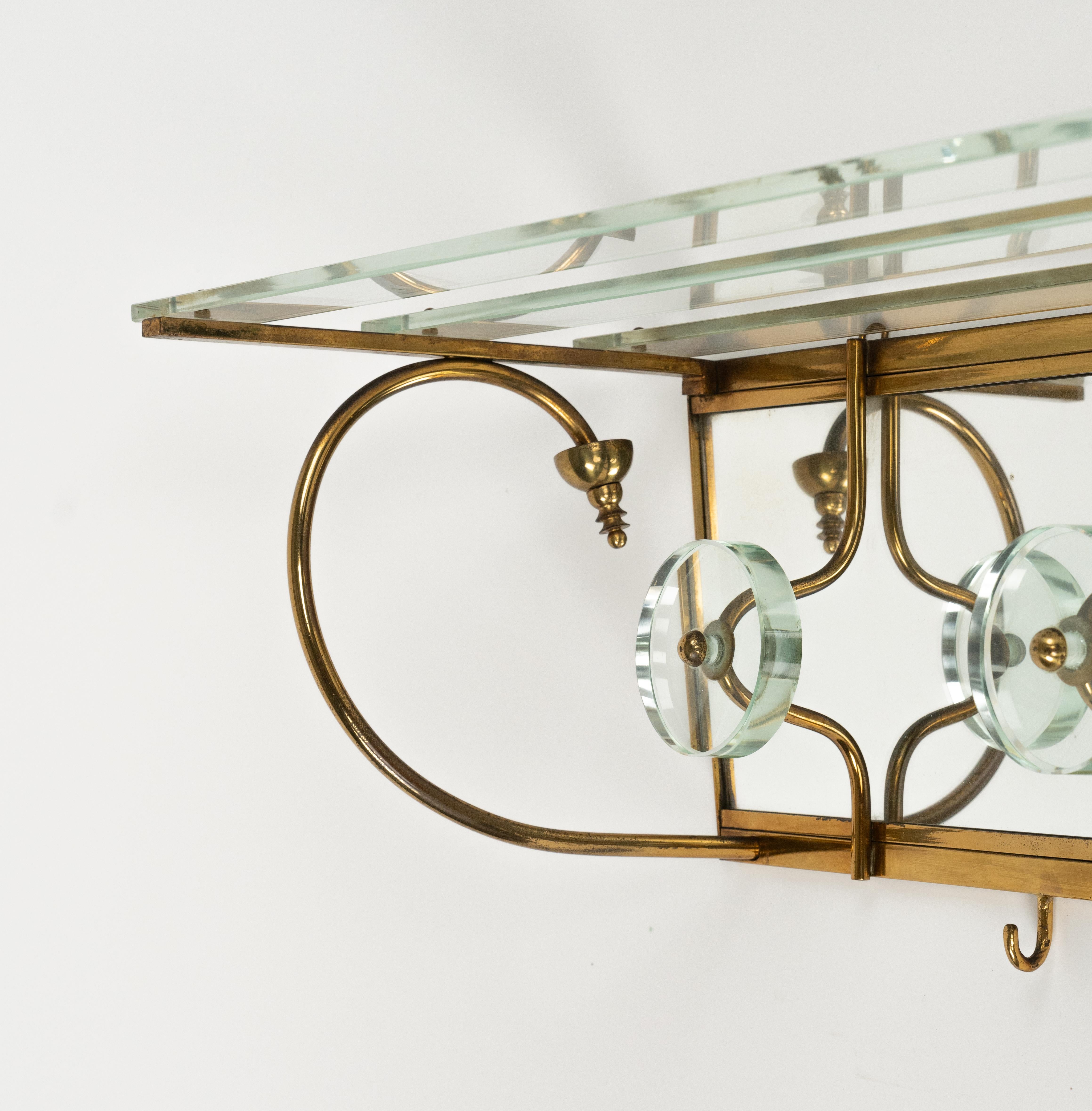 Coat Rack Shelf in Mirror, Brass and Glass Fontana Arte Style, Italy 1950s im Angebot 10