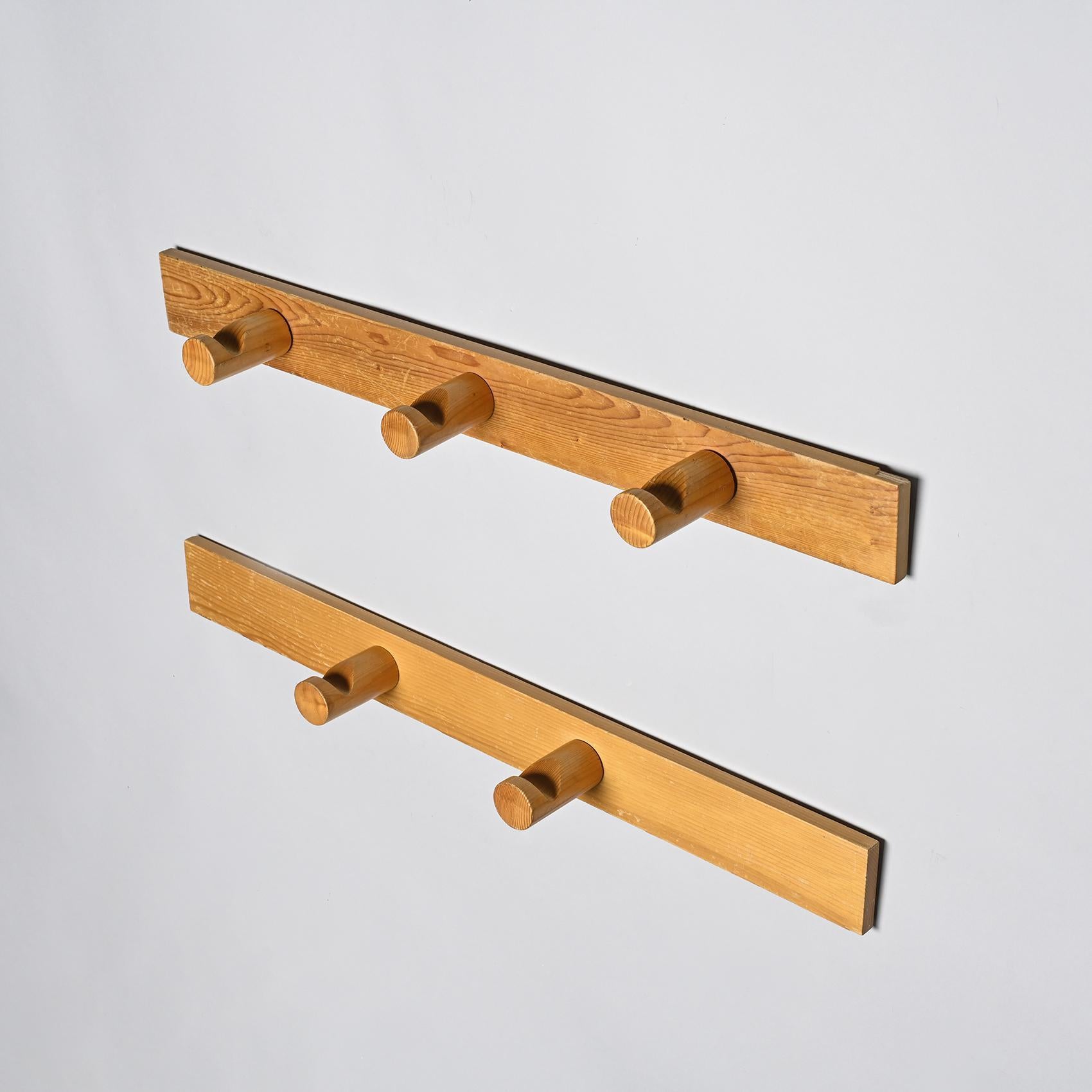 French Coat racks by Charlotte Perriand, Les Arcs circa 1975, Set of 2 For Sale