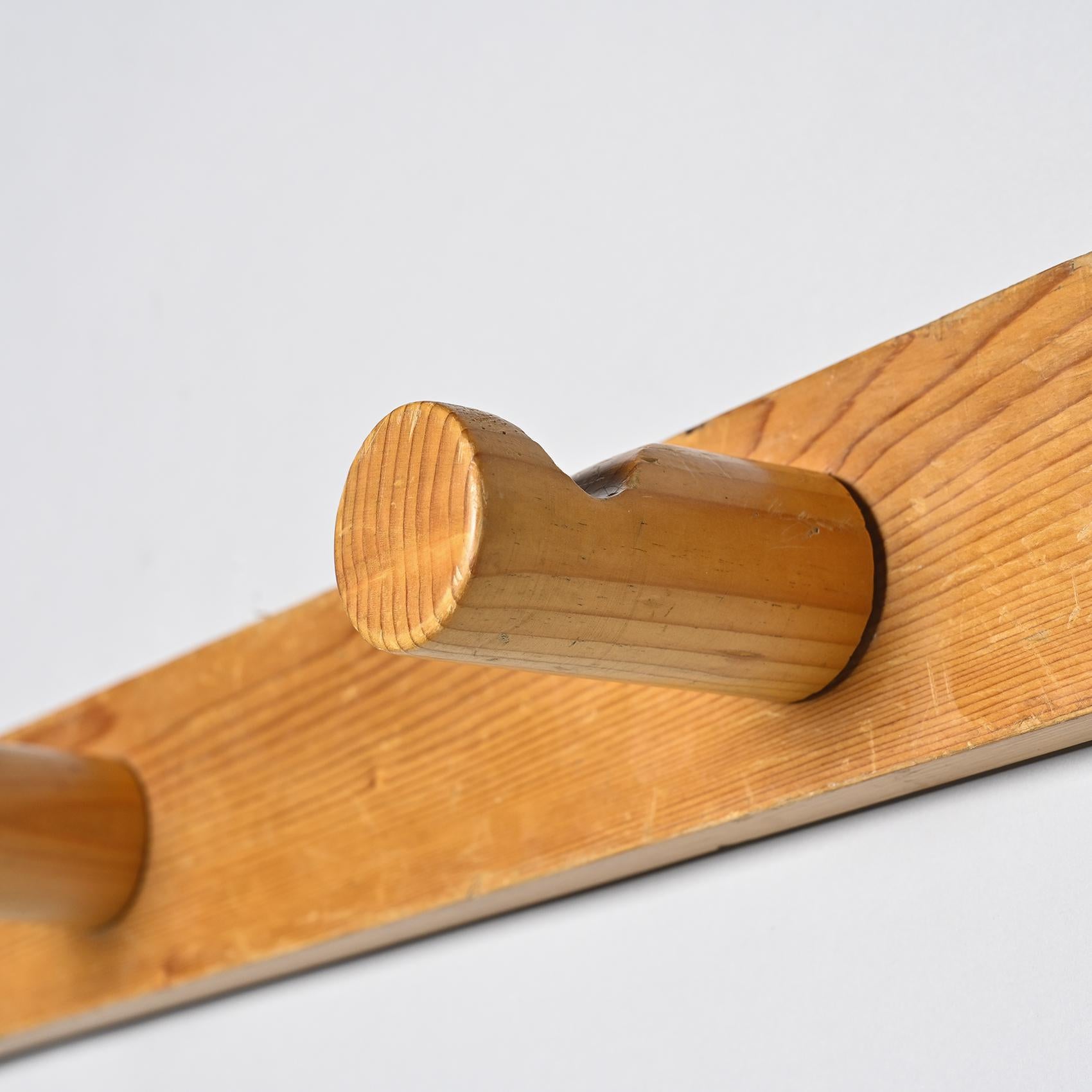 20th Century Coat racks by Charlotte Perriand, Les Arcs circa 1975, Set of 2 For Sale