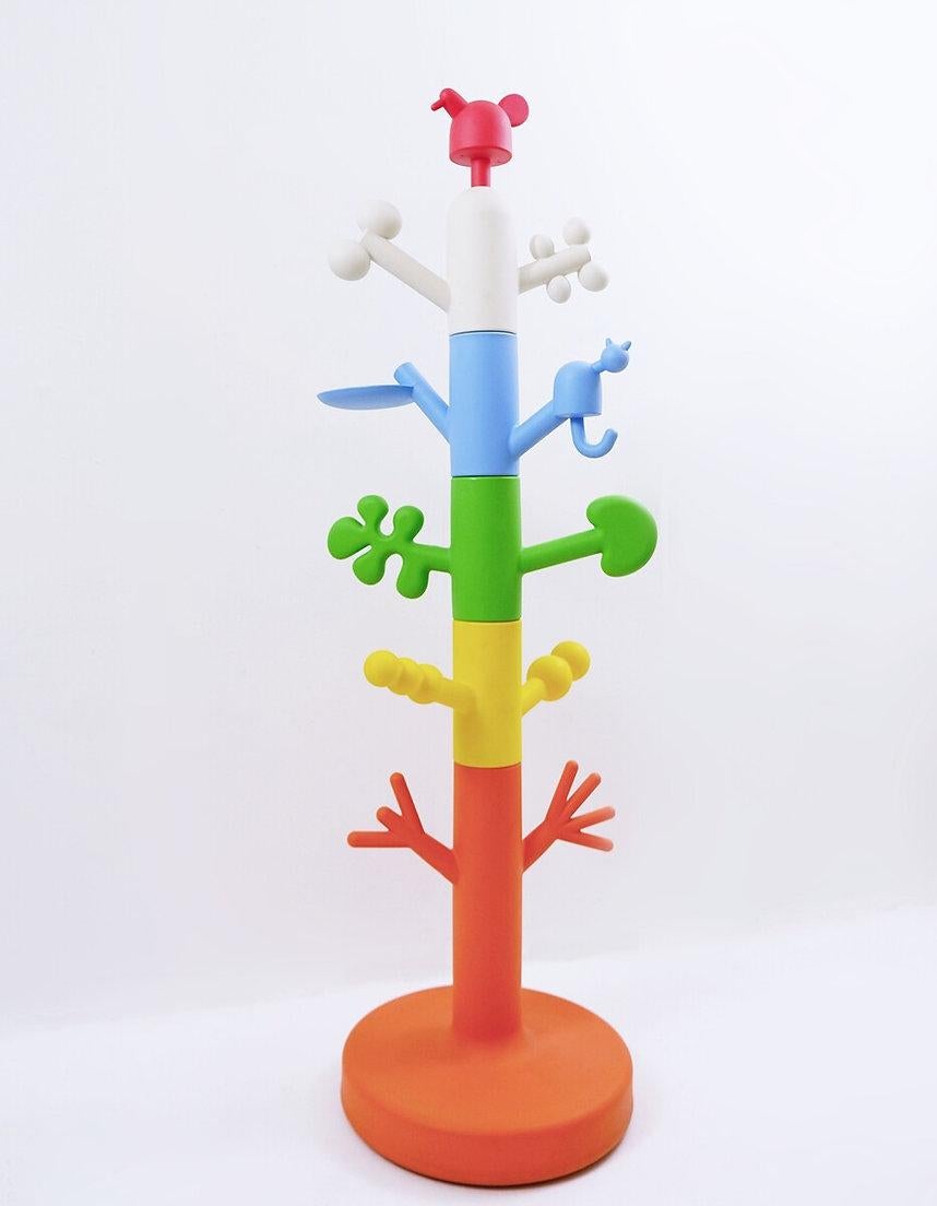 Garderobenständer - Oiva Toikka Kollektion - Ich auch - Magis
Abnutzung Entsprechend dem Alter und dem Gebrauch
Garderobenständer für Kinder von Oiva Toikka Kollektion Me too für Magis - 2009 
Paradise Tree Magis Me Too Kleiderständer
Maße: Ø67.5cm