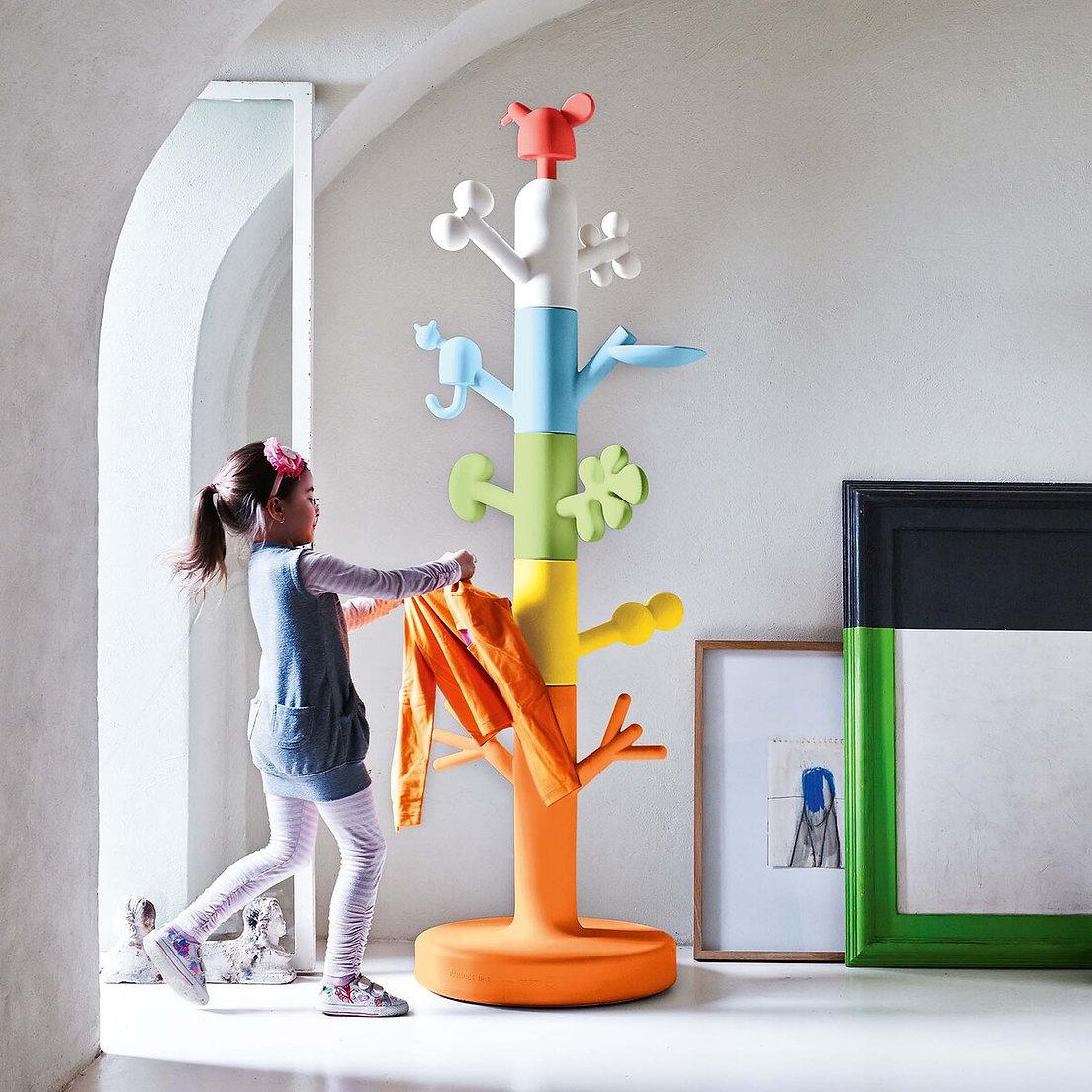 Garderobenständer für Kinder von Oiva Toikka Kollektion Me too für Magis - 2009 (21. Jahrhundert und zeitgenössisch) im Angebot