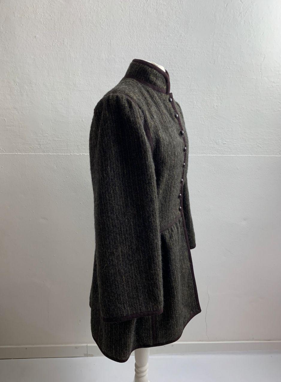 Coat Yves Saint Laurent Russian collection 1976 In Good Condition For Sale In Carnate, IT
