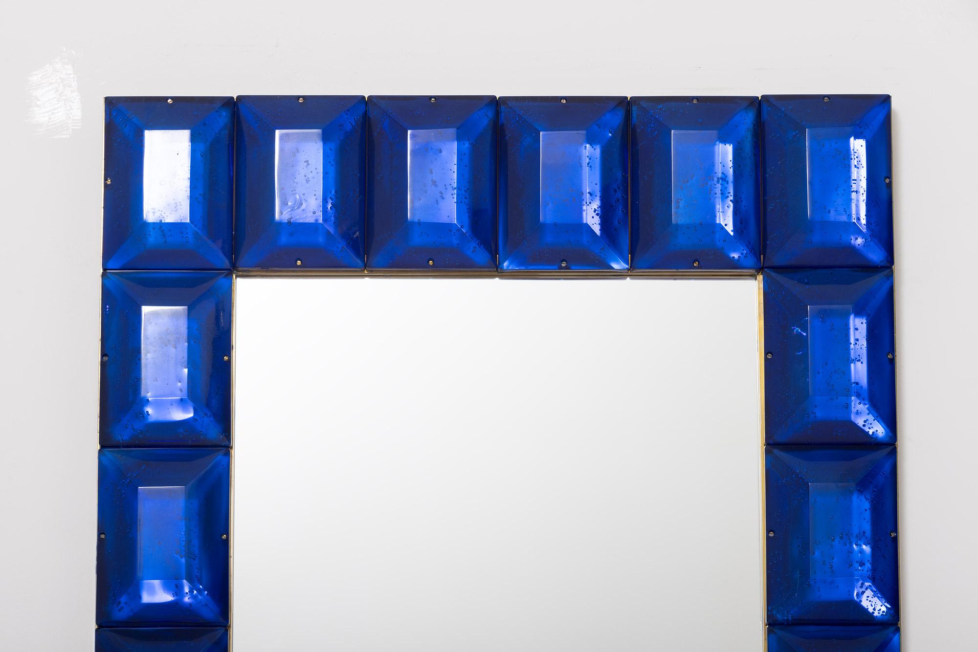 Miroir en verre de Murano avec diamant bleu cobalt, en stock Neuf - En vente à Miami, FL