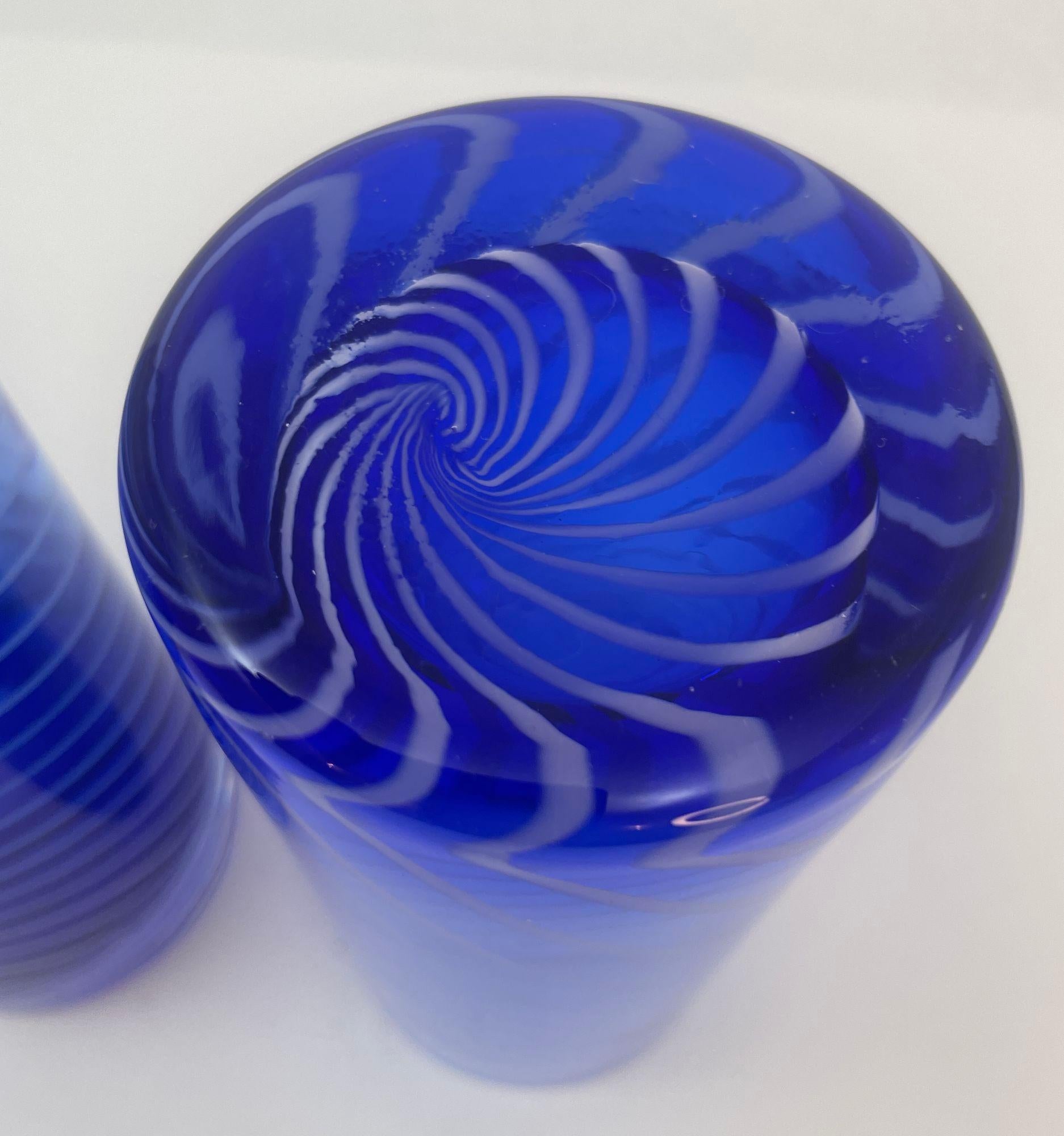 Set di 4 bicchieri a spirale blu cobalto degli anni '80 in vendita 4