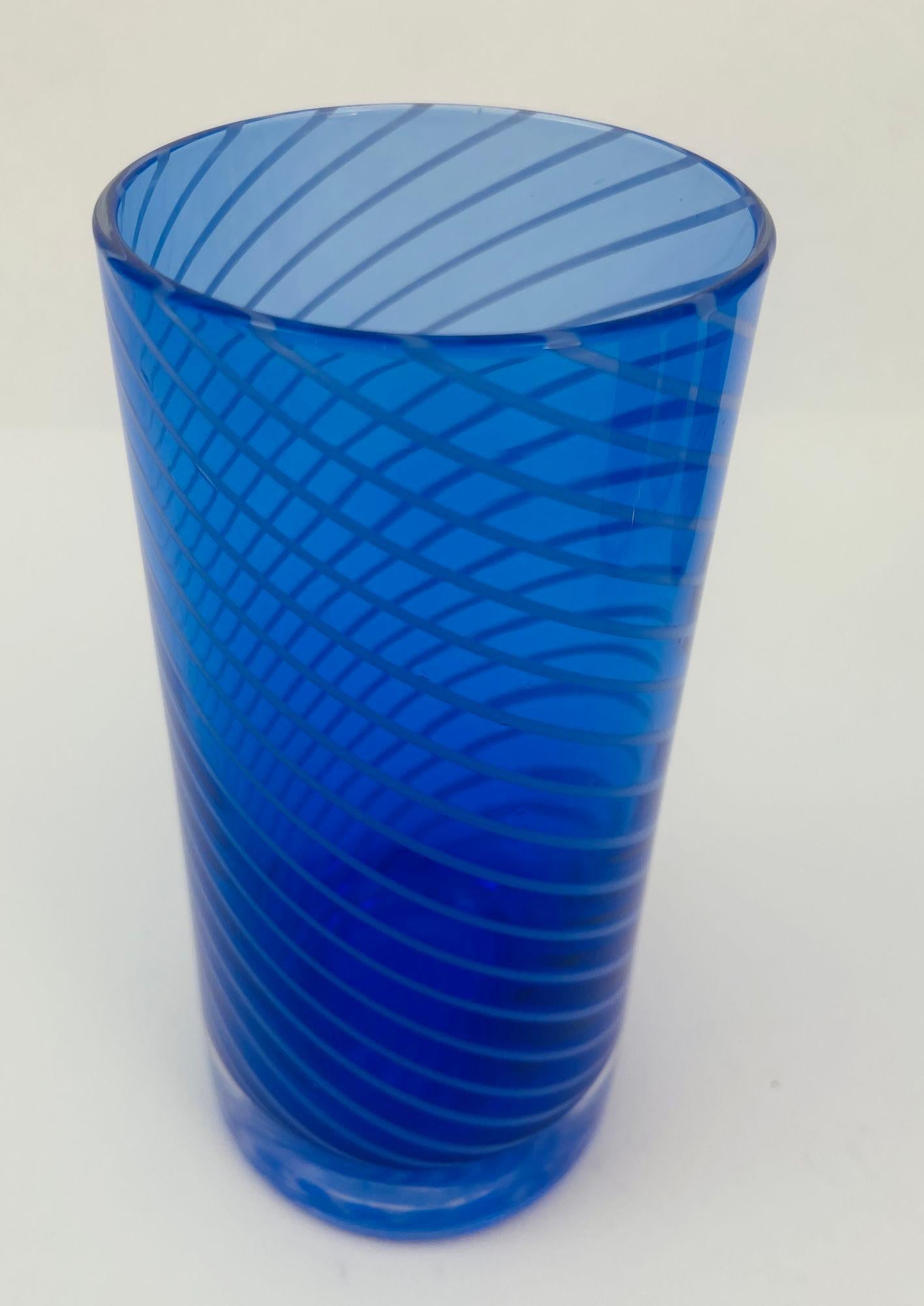 Set di 4 bicchieri a spirale blu cobalto degli anni '80 In condizioni buone in vendita a North Hollywood, CA