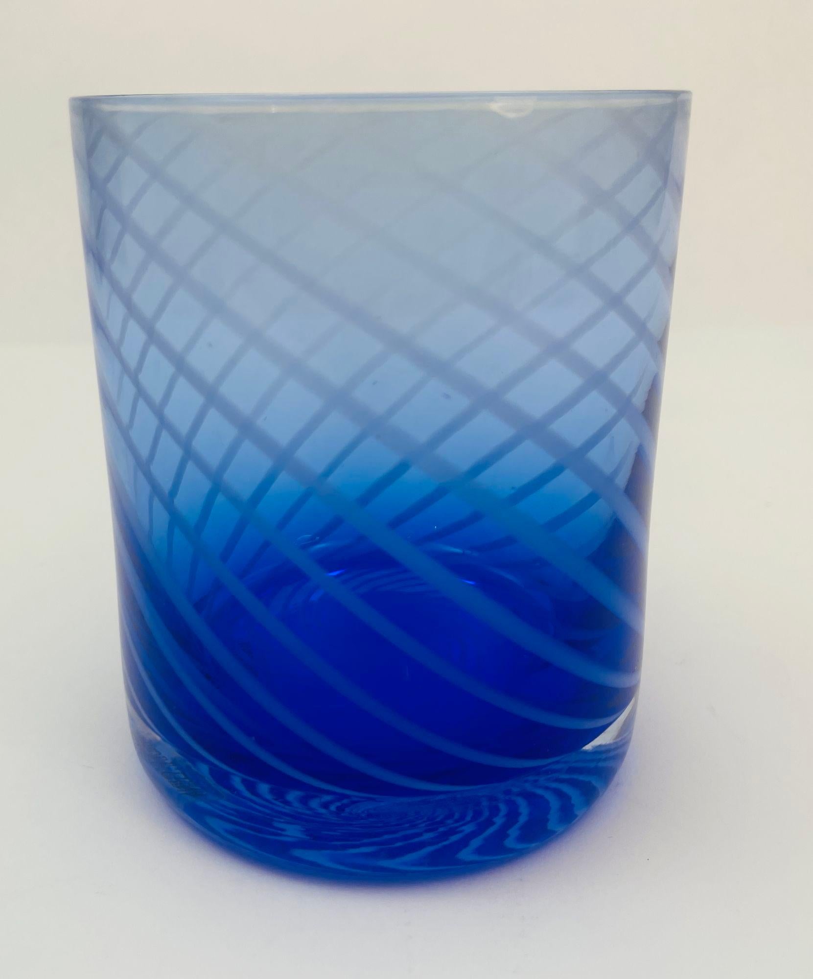 Juego de 4 copas azul cobalto espiral Italia años 80 en venta 6