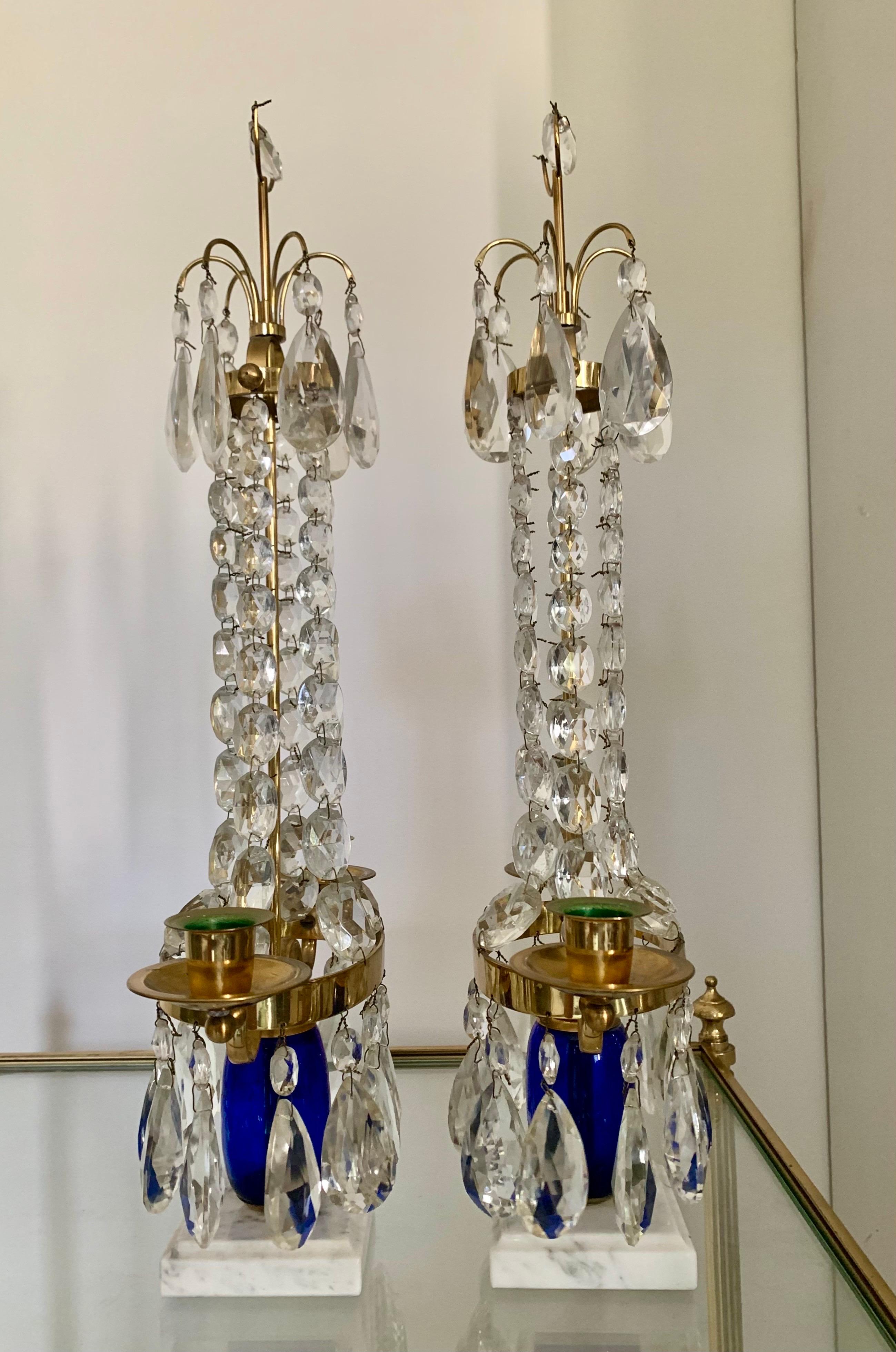 Vetro blu cobalto  Portacandele in cristallo dorato in bronzo Girandoles Candelabro in vendita 5