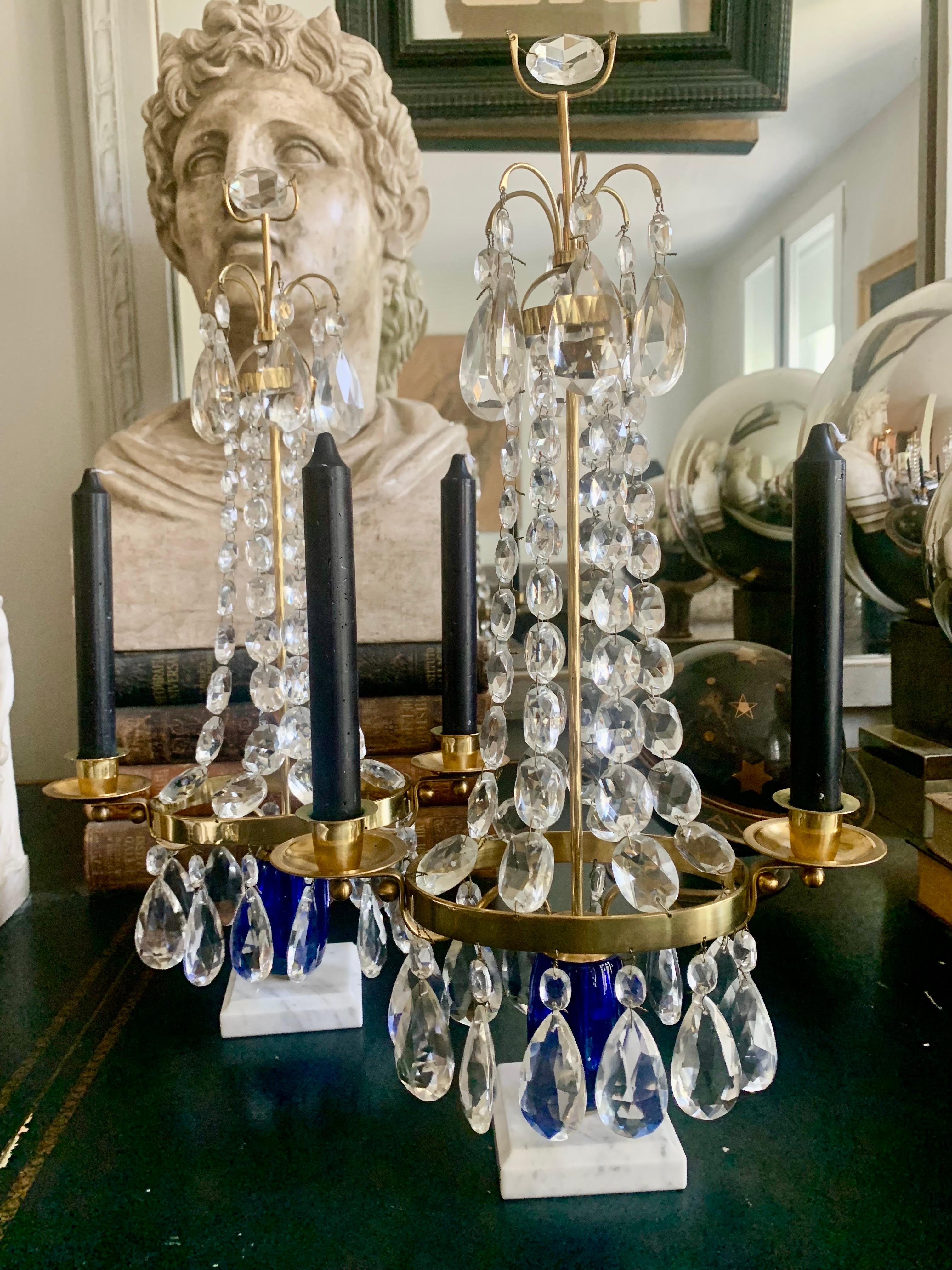Vetro blu cobalto  Portacandele in cristallo dorato in bronzo Girandoles Candelabro in vendita 7