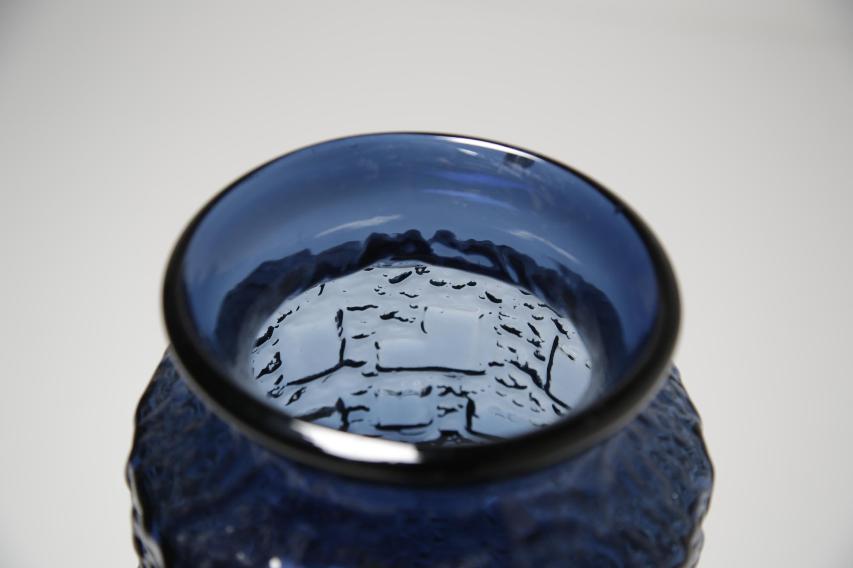 Kobaltblaue Glasbodenvase von Gote Augustsson für Ruda Glasbruk um 1960 im Zustand „Gut“ im Angebot in Dublin 8, IE