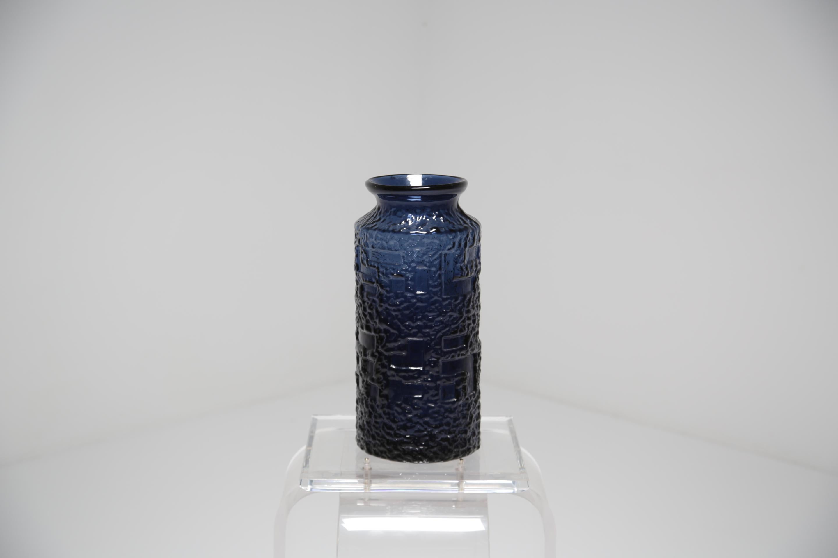 Kobaltblaue Glasbodenvase von Gote Augustsson für Ruda Glasbruk um 1960 (Mitte des 20. Jahrhunderts) im Angebot