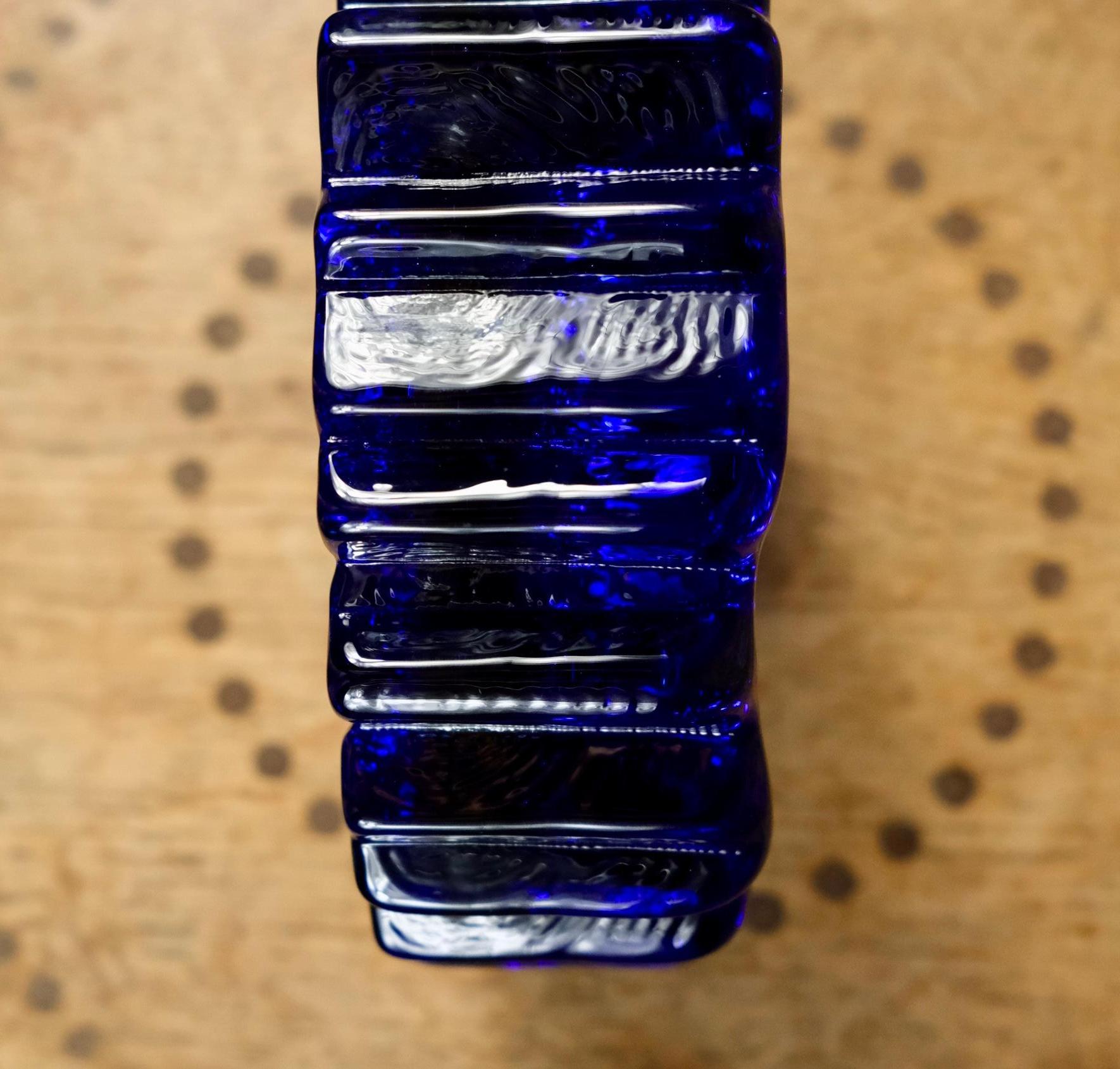 Vide-poche en verre bleu cobalt par Willy Johansson pour Hadeland, Norvège, années 1970 en vente 5