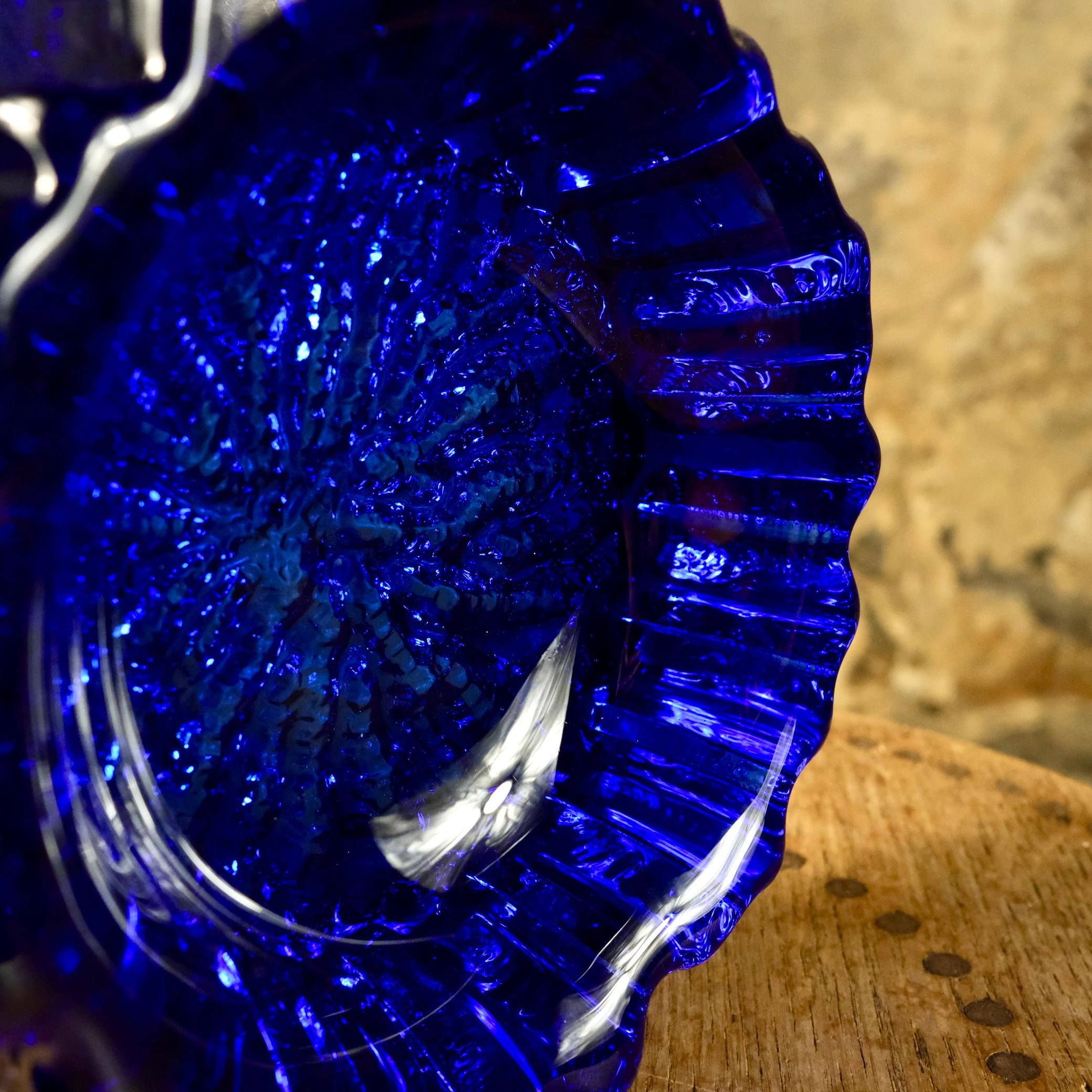 Vide-poche en verre bleu cobalt par Willy Johansson pour Hadeland, Norvège, années 1970 en vente 7