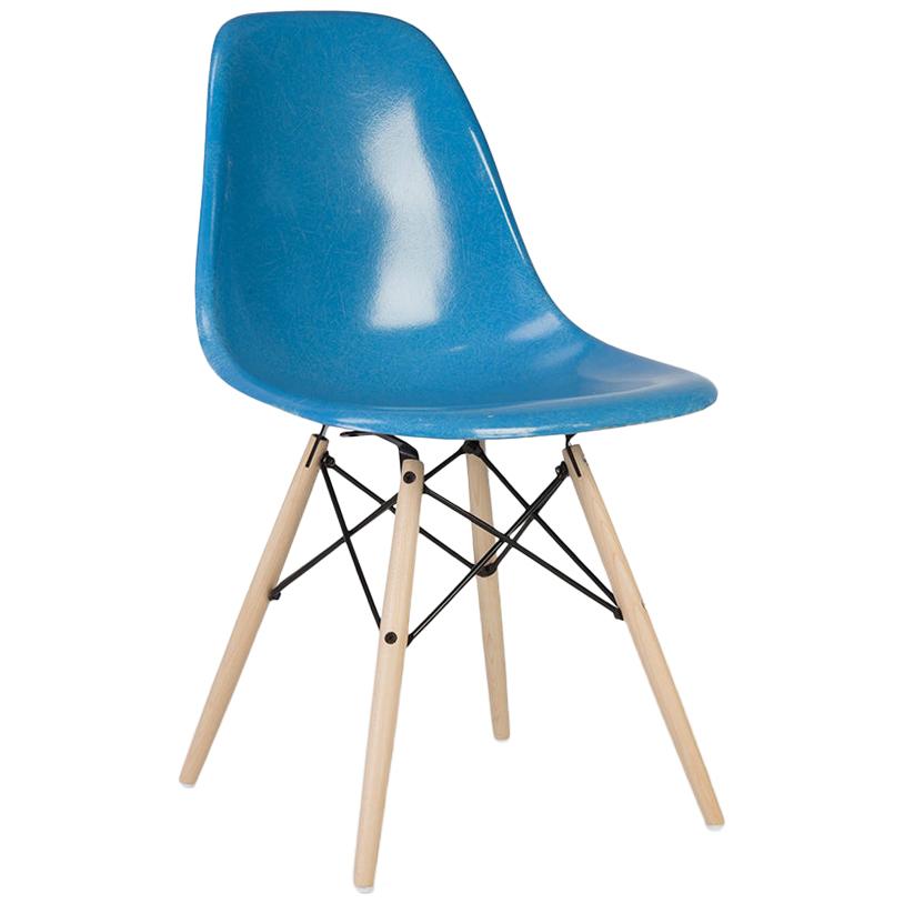 Cobalt Blue Herman Miller Eames DSW Side Shell Chair For Sale