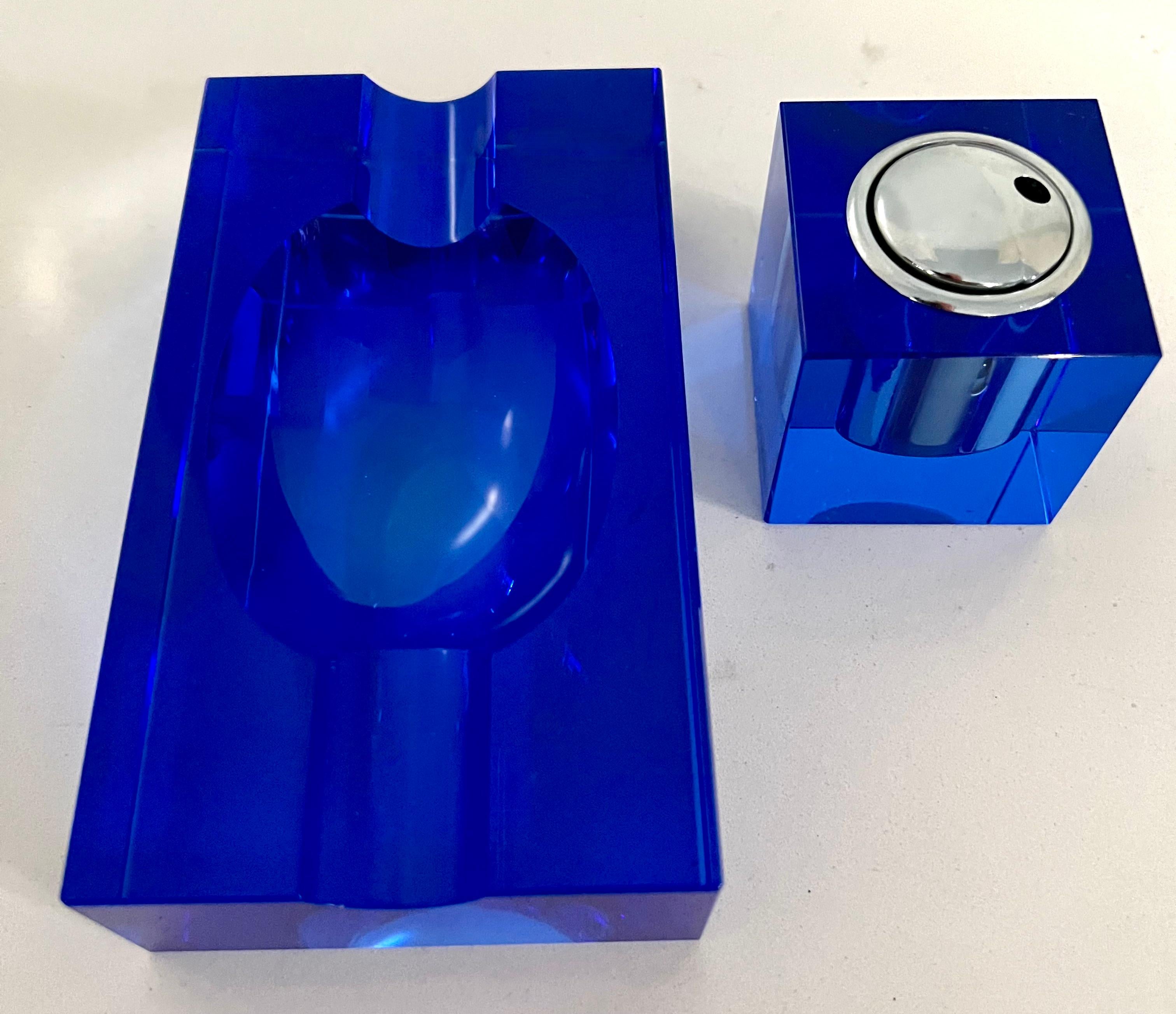 Cendrier italien en cristal bleu cobalt en vente 6