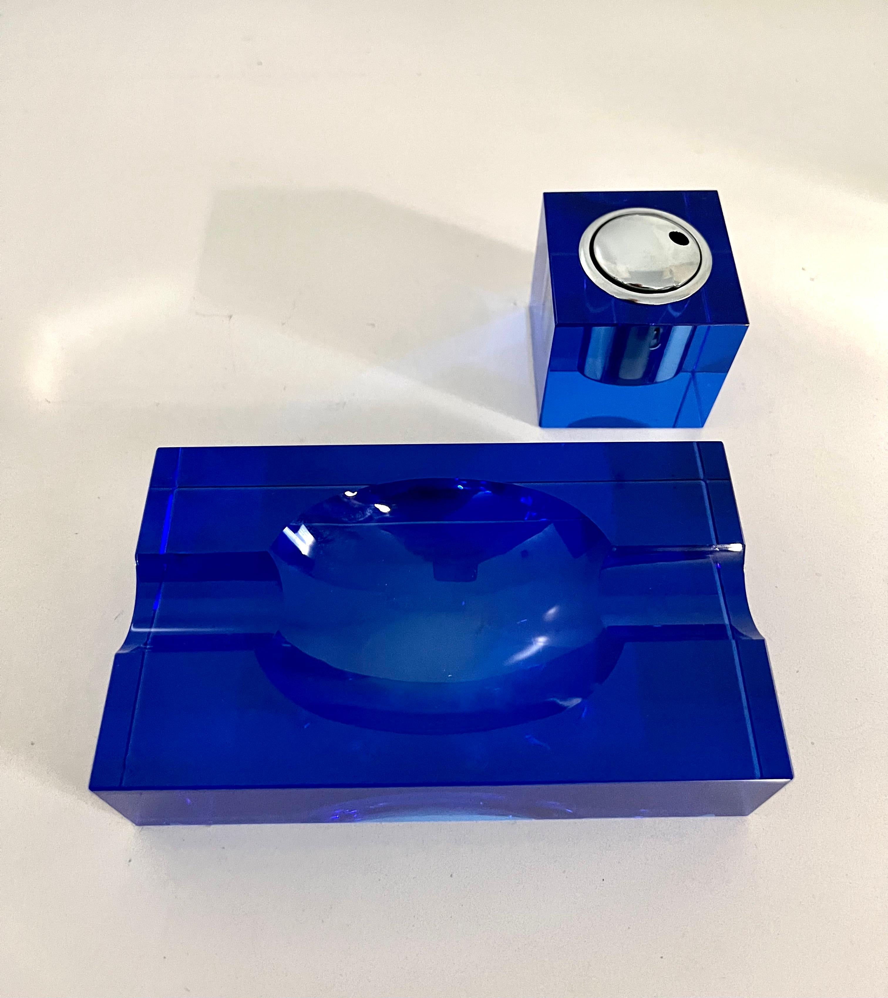 Cendrier italien en cristal bleu cobalt en vente 8
