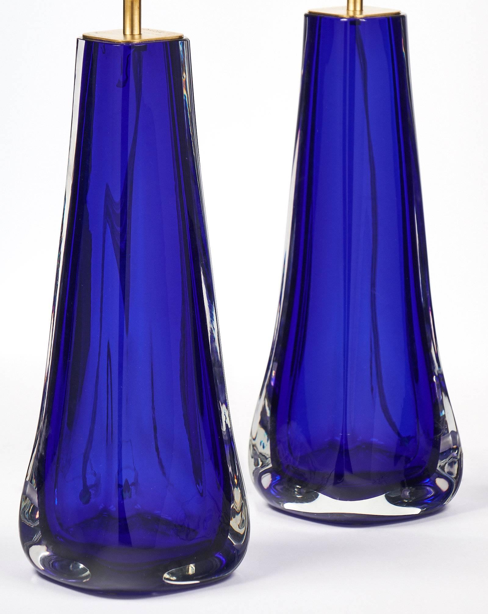 XXIe siècle et contemporain Lampes italiennes en verre de Murano bleu cobalt en vente